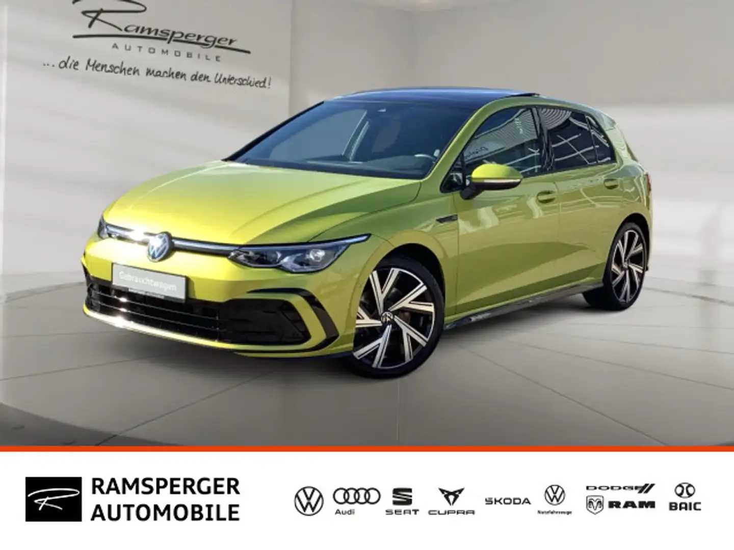 Volkswagen Golf VIII 1.5 TSI DSG R-Line AHK Matrix Pano AC Gelb - 1