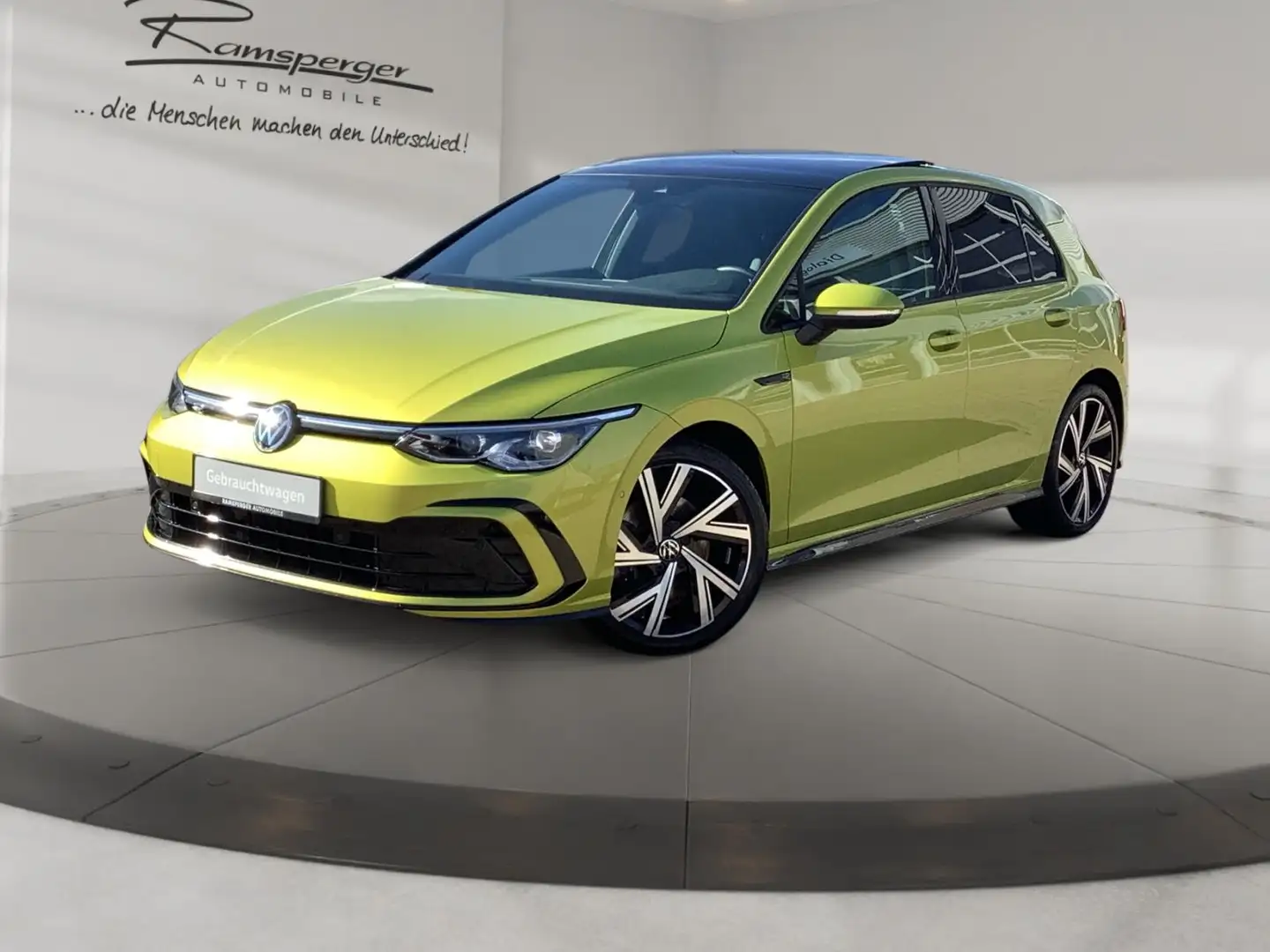 Volkswagen Golf VIII 1.5 TSI DSG R-Line AHK Matrix Pano AC Gelb - 2