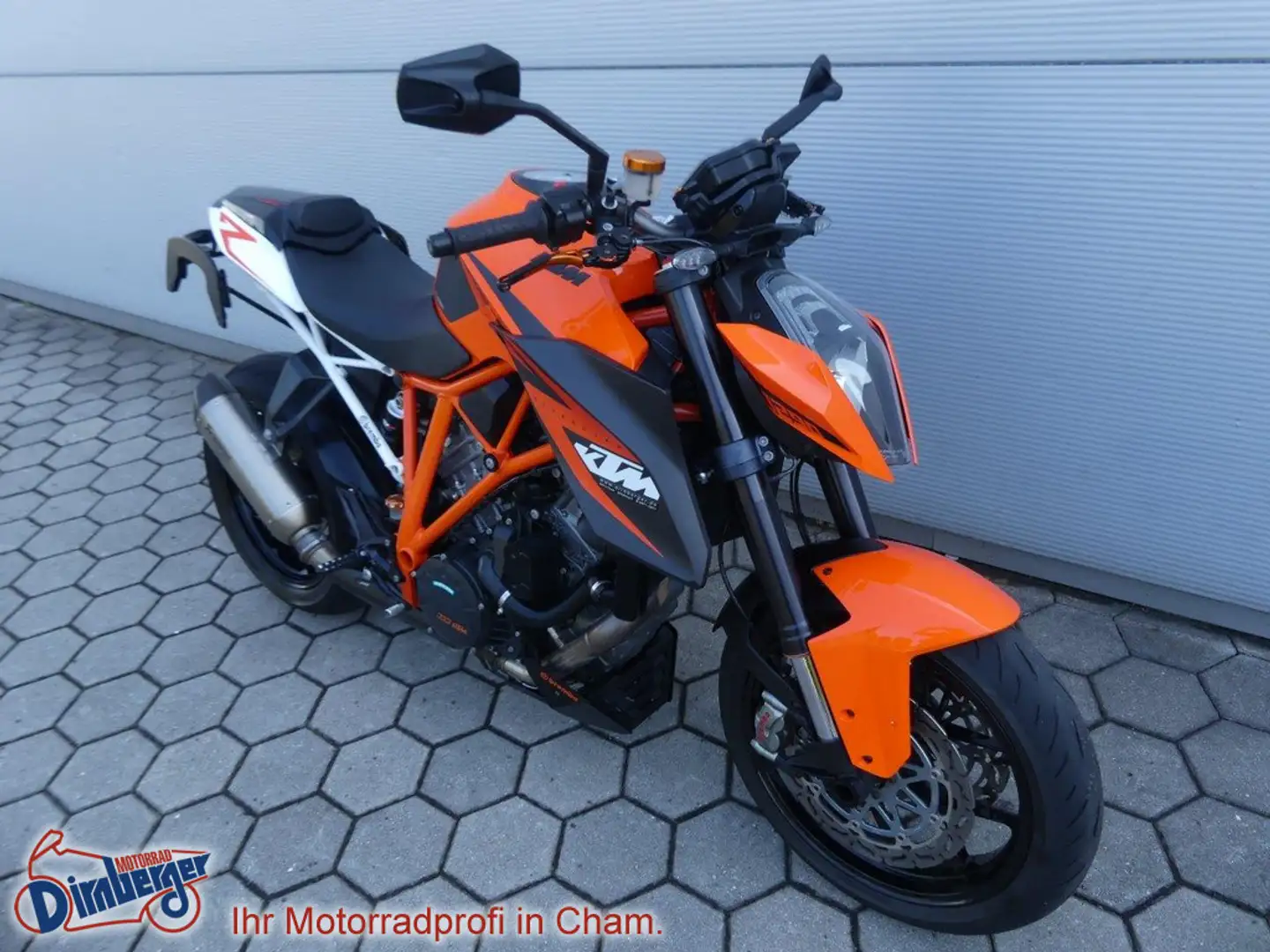 KTM 1290 Super Duke R + Akra, Zubehör für 2800,- Naranja - 2
