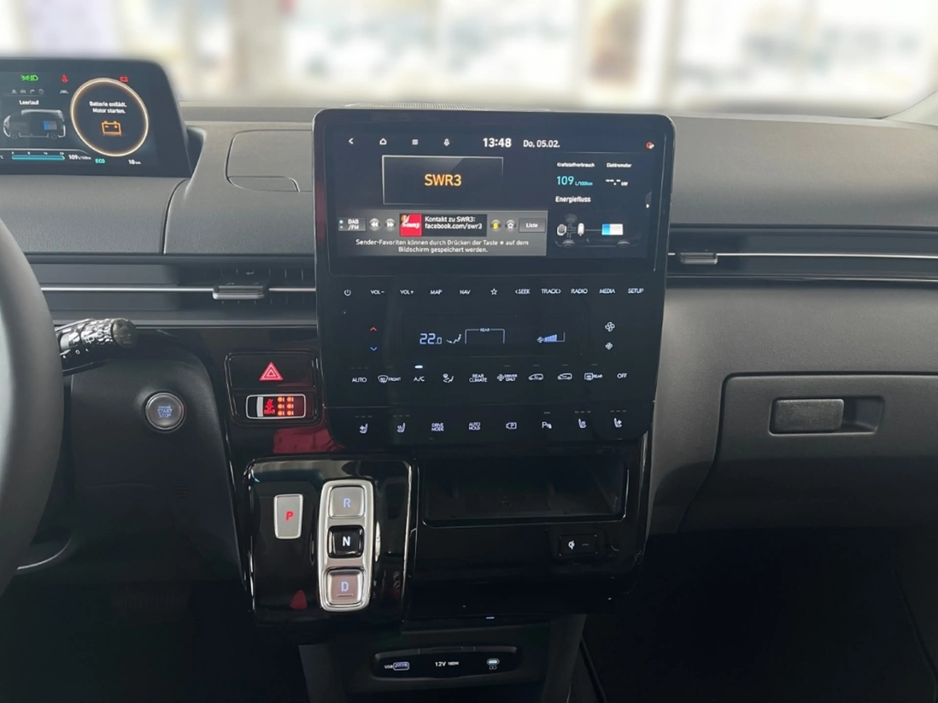 Hyundai STARIA Prime Hybrid 2WD PANO, Park-Paket-MAYEN — photo 14