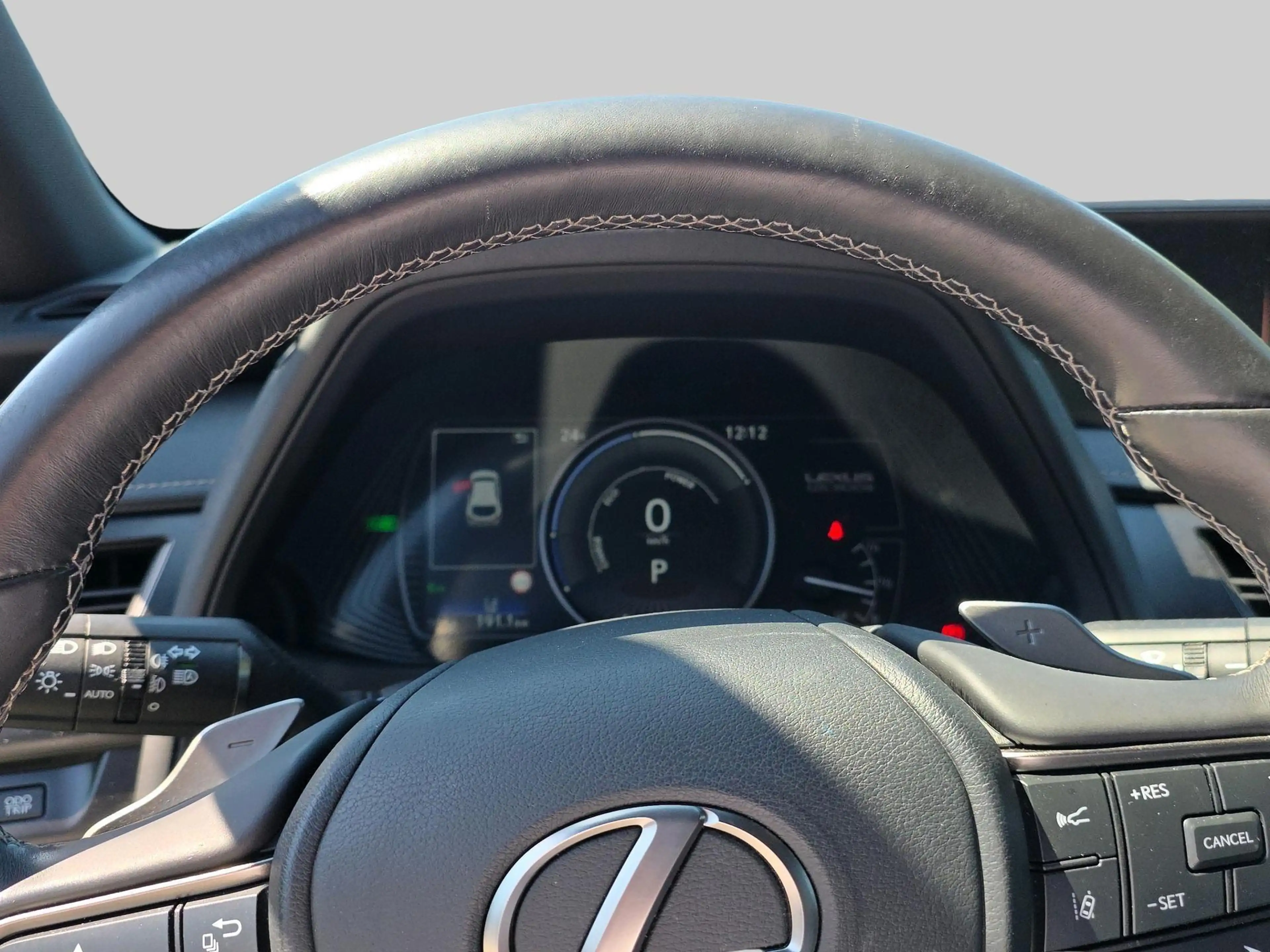 Lexus UX 300e Business 54 kWh — photo 15
