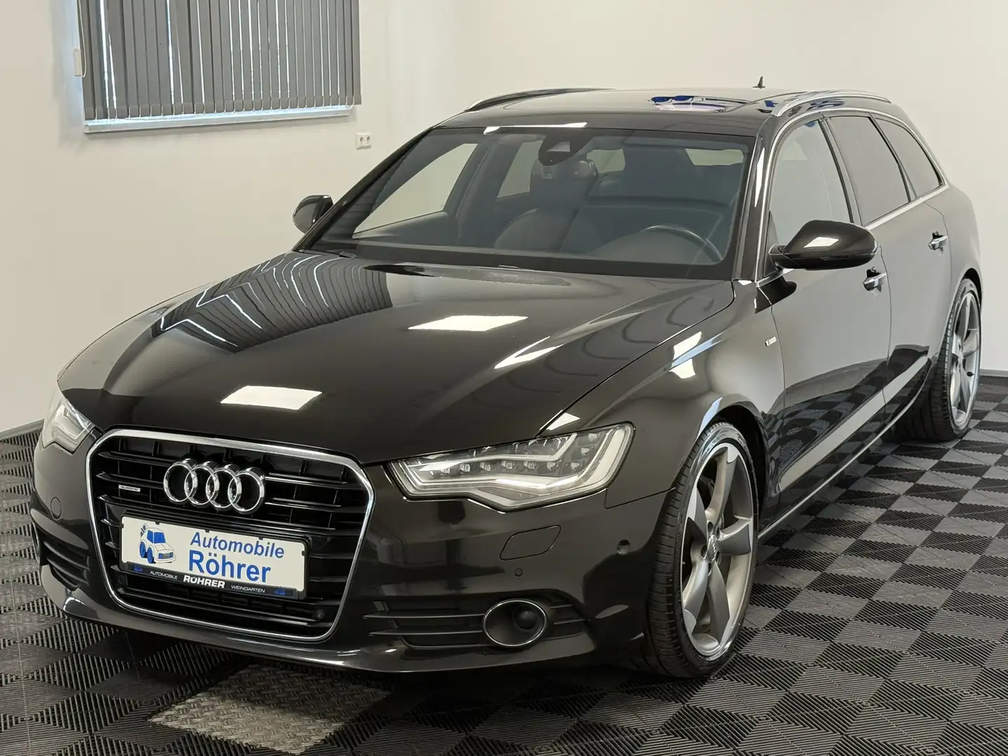 Audi A6 Avant 3.0 TDI quattro S-Line Pano ACC LED AHK Schwarz - 2