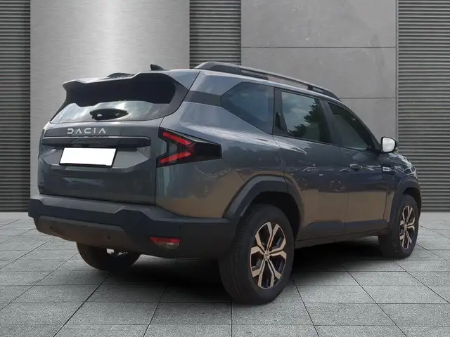 Dacia Bigster view 3