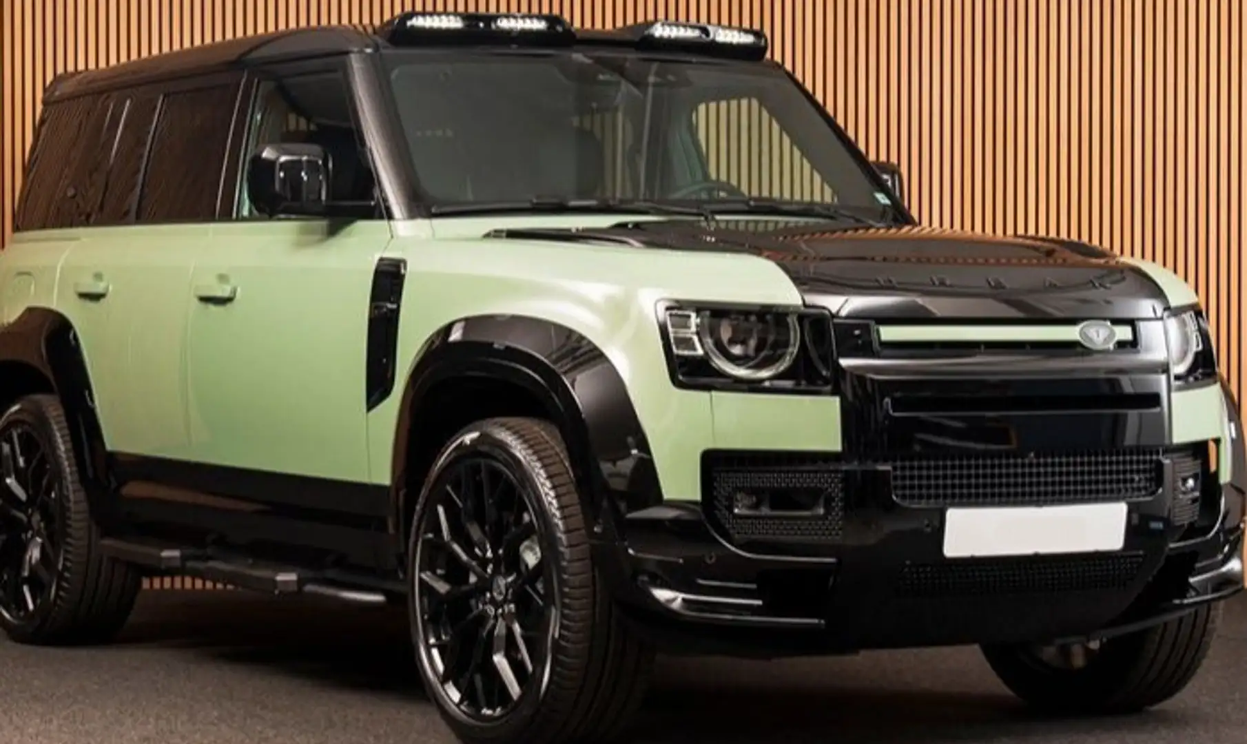 Land Rover Defender 110 2.0 Si4 PHEV 75th Limited Edition AWD Aut. 404 Зелений - 1
