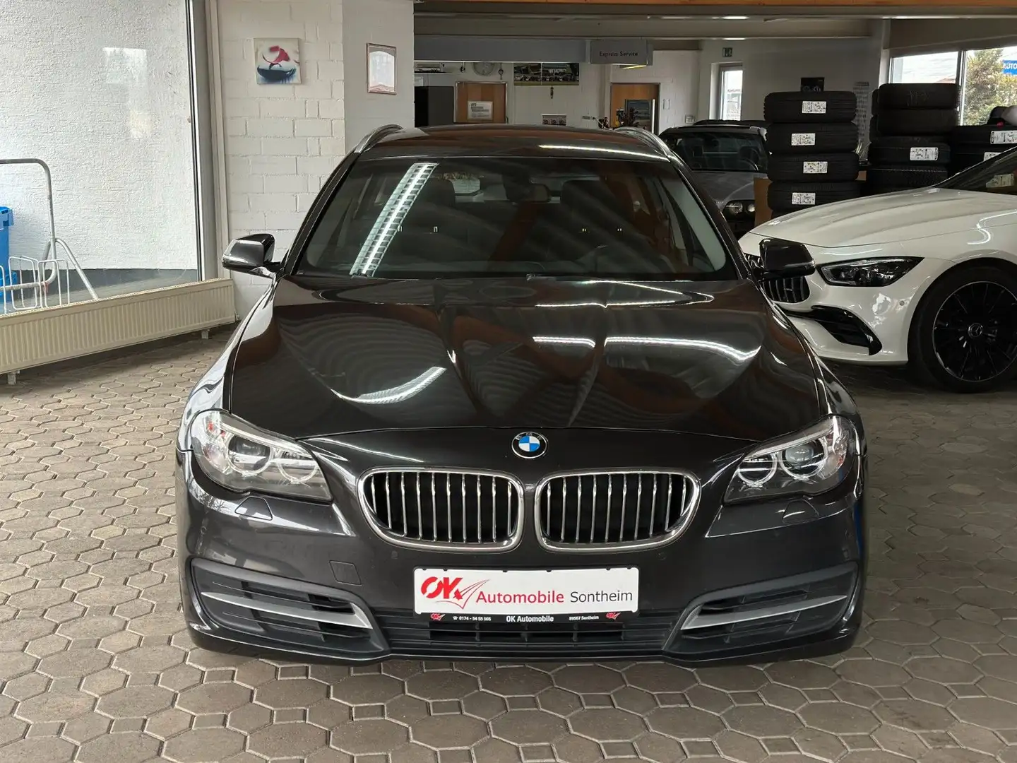 BMW 520 d Touring*Temp*PDC*Nav*Bi-Xen*Euro 6 Grau - 2