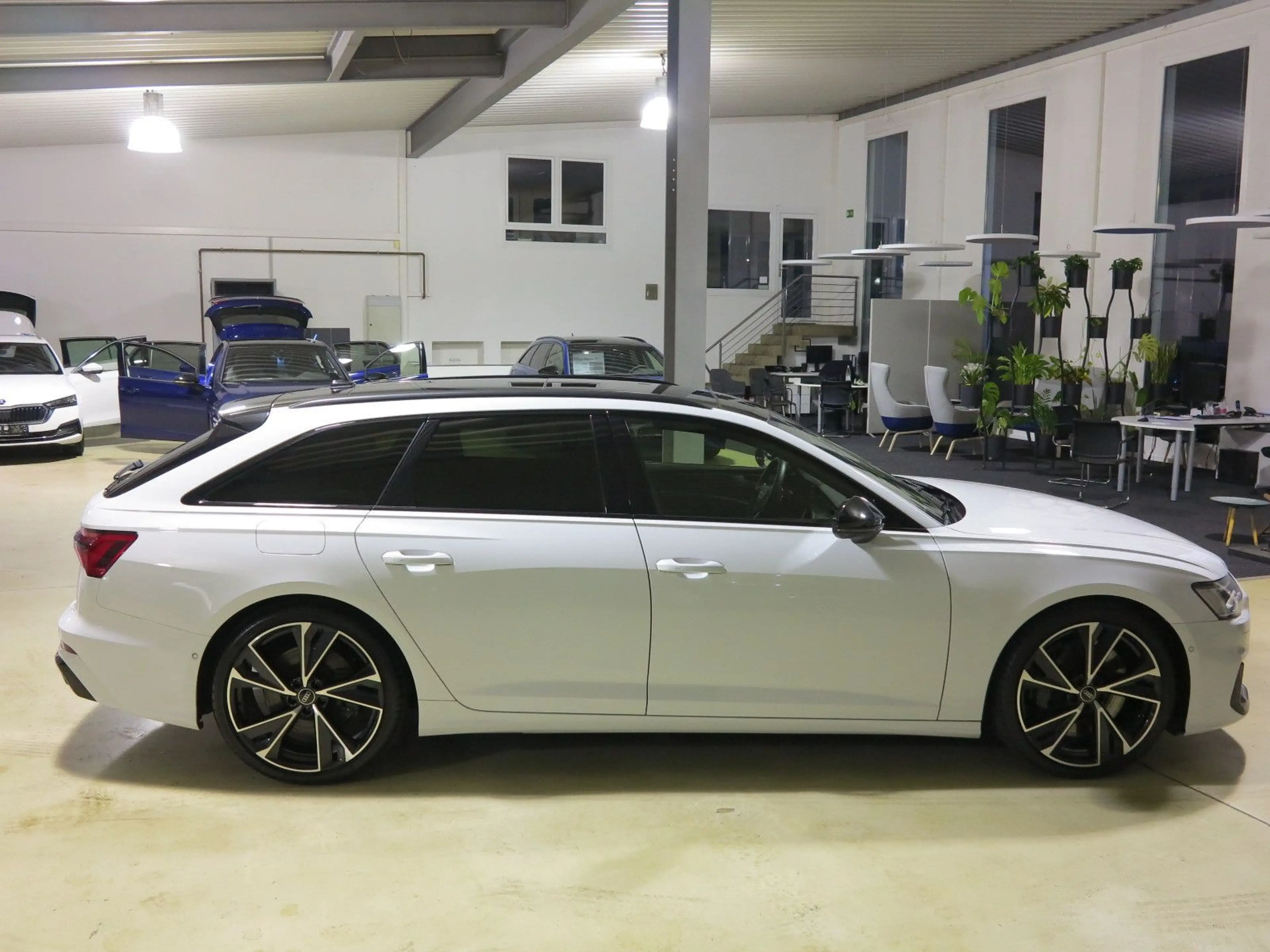 Audi S6 Avant TDI3.0V6 quattro tiptronic eSAD LM21 — photo 13