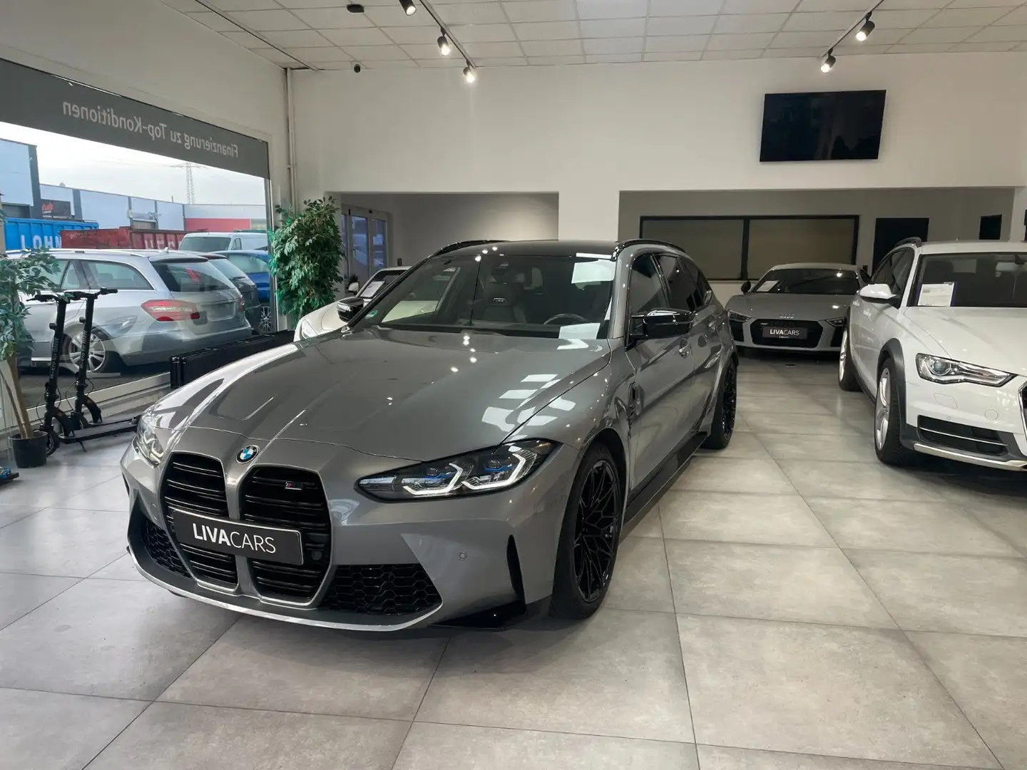 BMW M3 Touring xDrive Competition Laserlicht/TOP !! Grau - 2