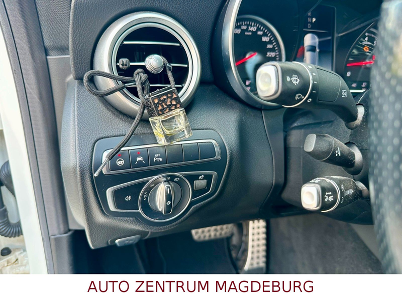 Mercedes-Benz C 200 Coupé *NIGHT-EDITION*AMG*SDACH*BURMESTER* — photo 15