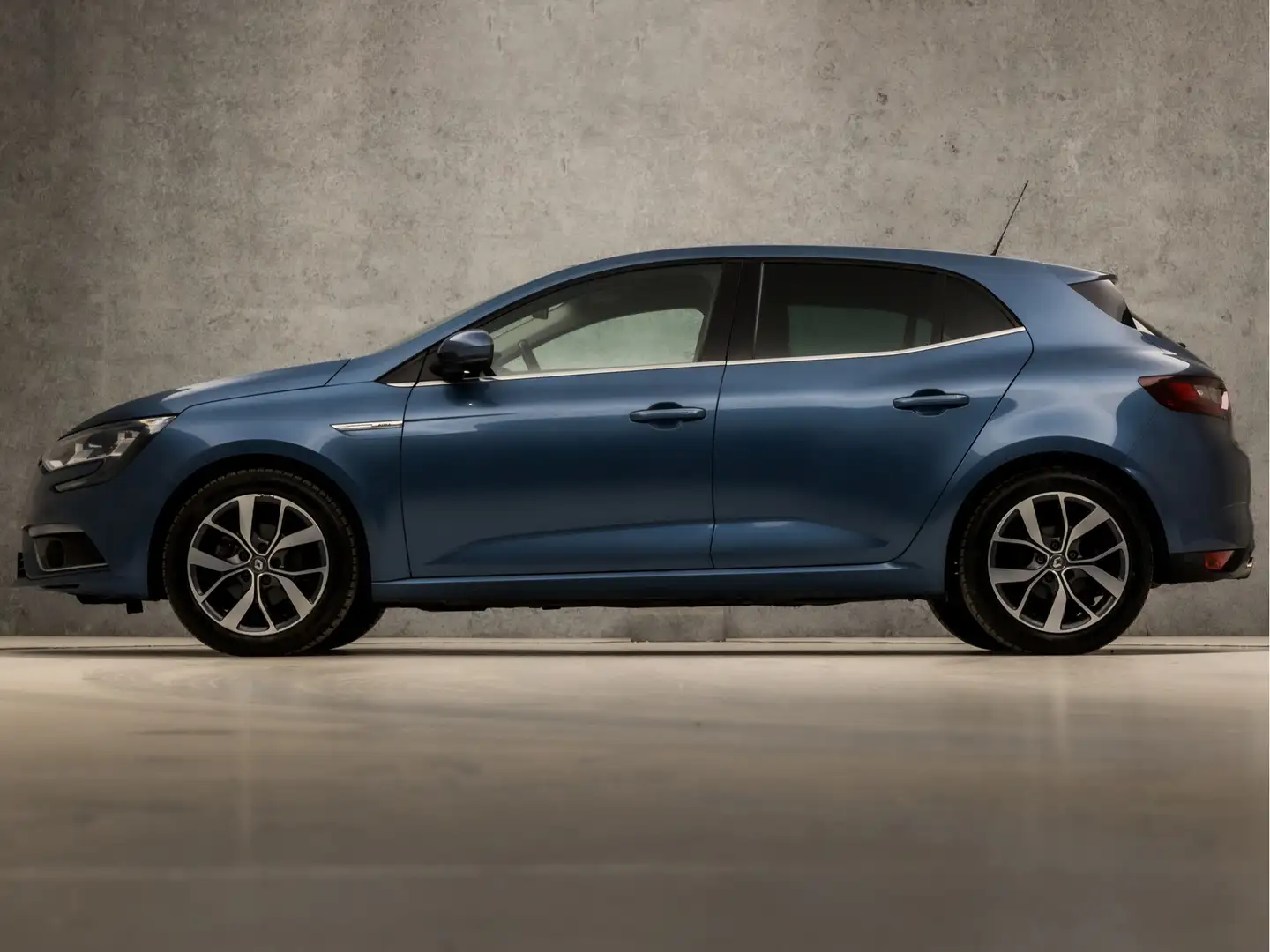 Renault Megane 1.2 TCe Bose (VIRTUAL COCKPIT, GROOT NAVI, BOSE AU Blau - 2