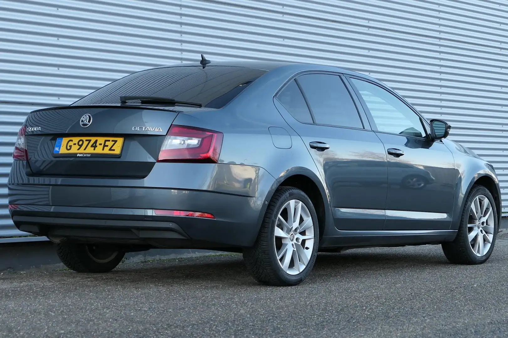 Skoda Octavia 1.5 TSI Greentech Business Edition NAP Carplay Cru Grau - 2