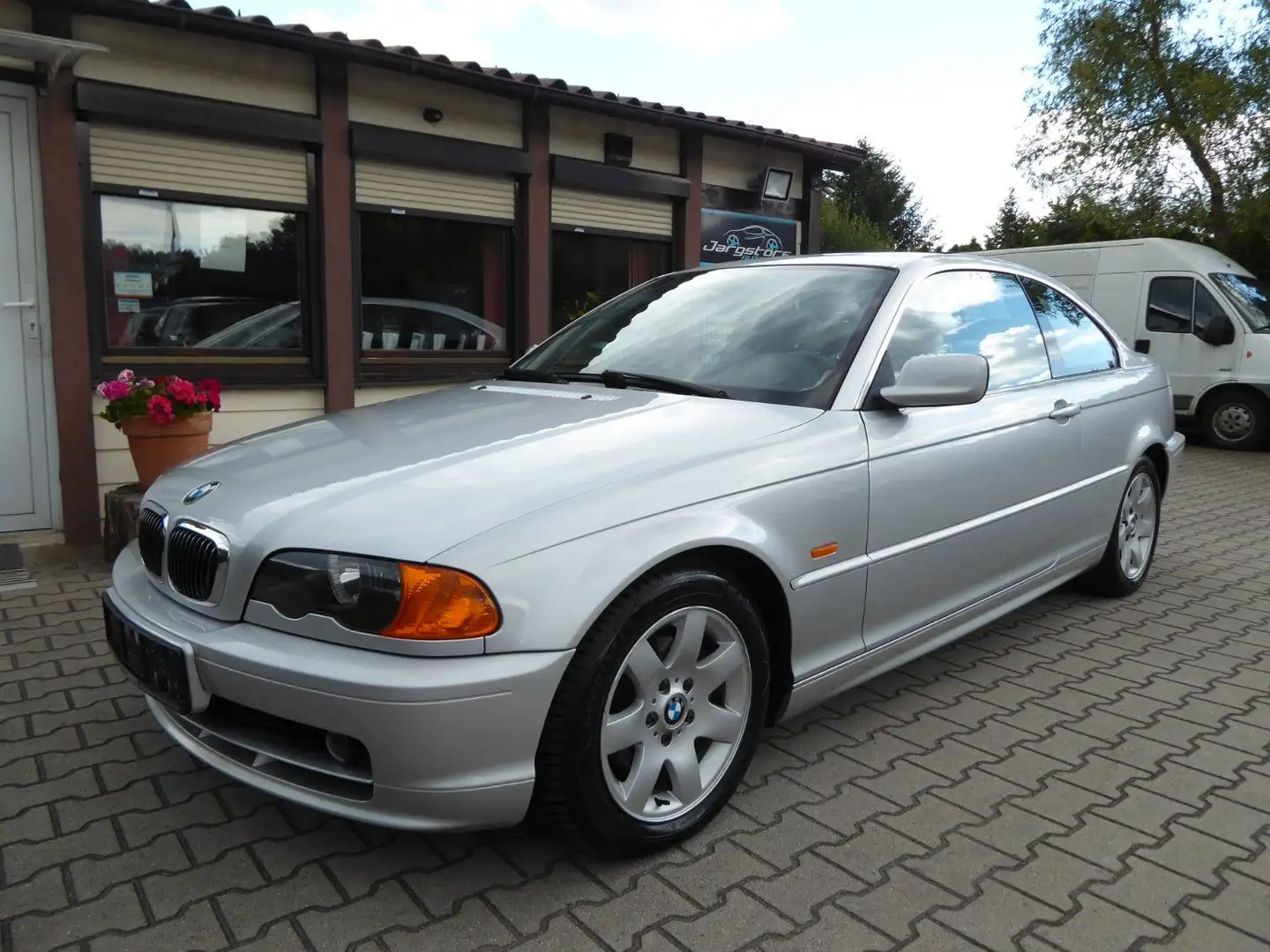 BMW 320 Baureihe 3 Coupe 320 Ci Leder/Automatik/SHZ Silber - 2