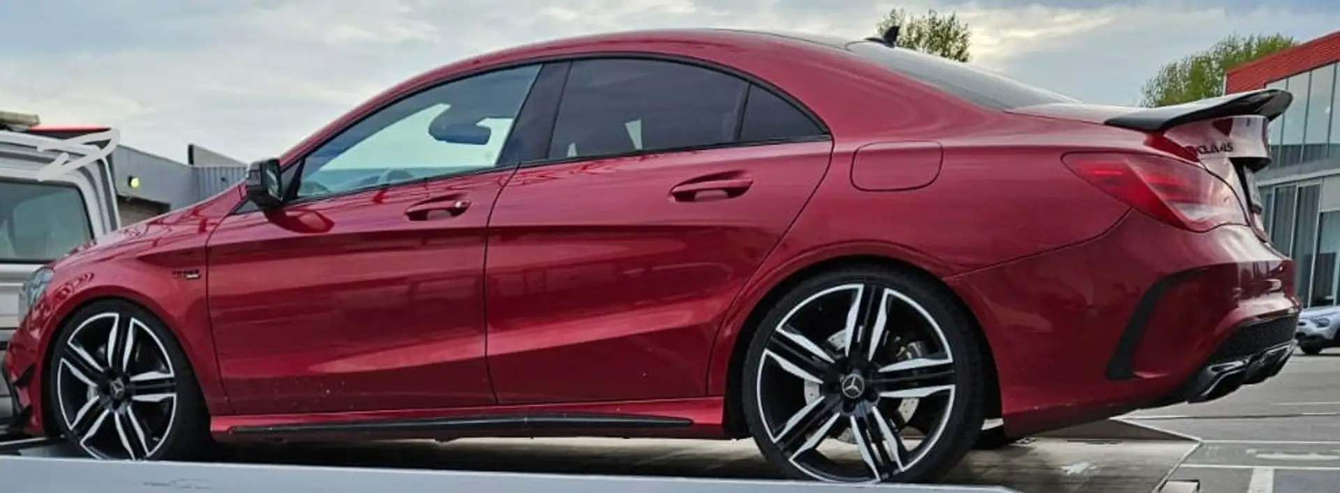 Mercedes-Benz CLA 45 AMG embrayage a remplacer Rouge - 1