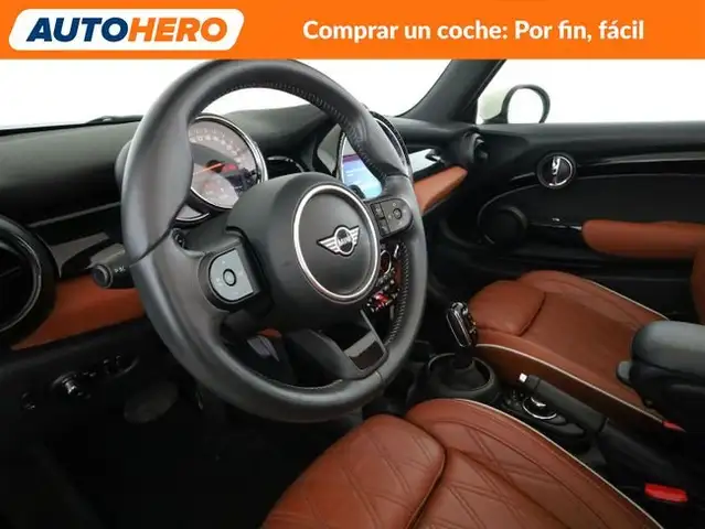 Mini Hatch view 12