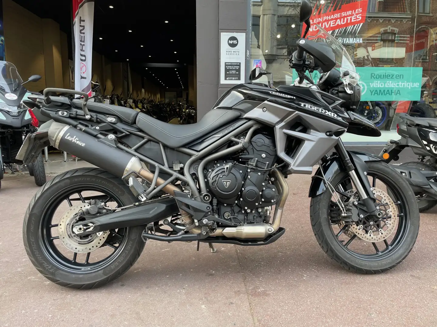 Triumph Tiger 800 Noir - 1