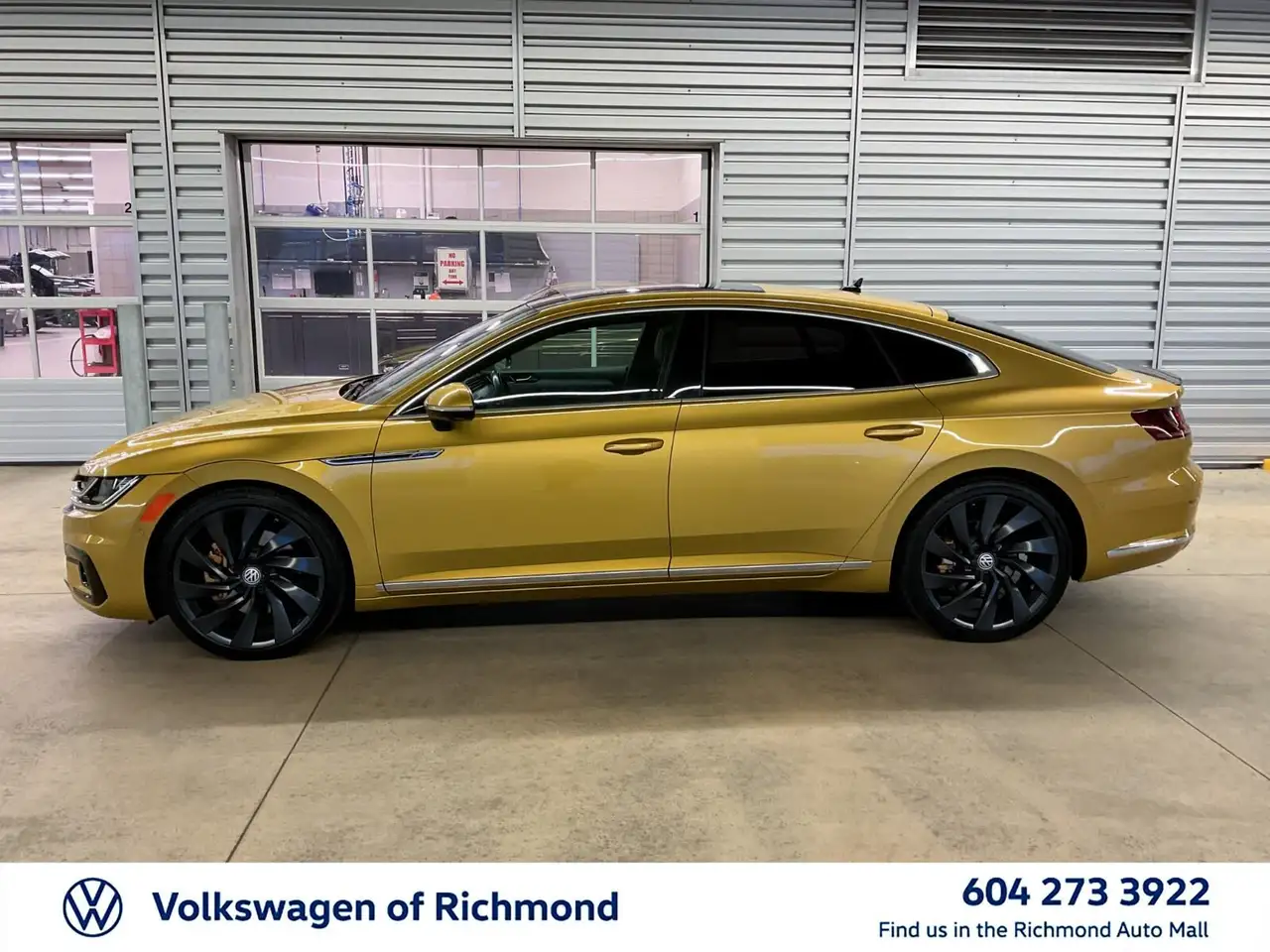Volkswagen Arteon снимка Volkswagen Arteon