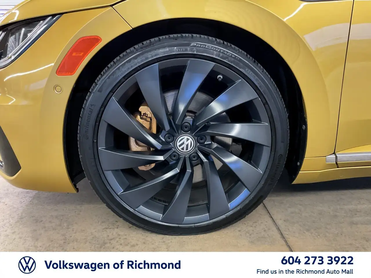 Volkswagen Arteon снимка Volkswagen Arteon