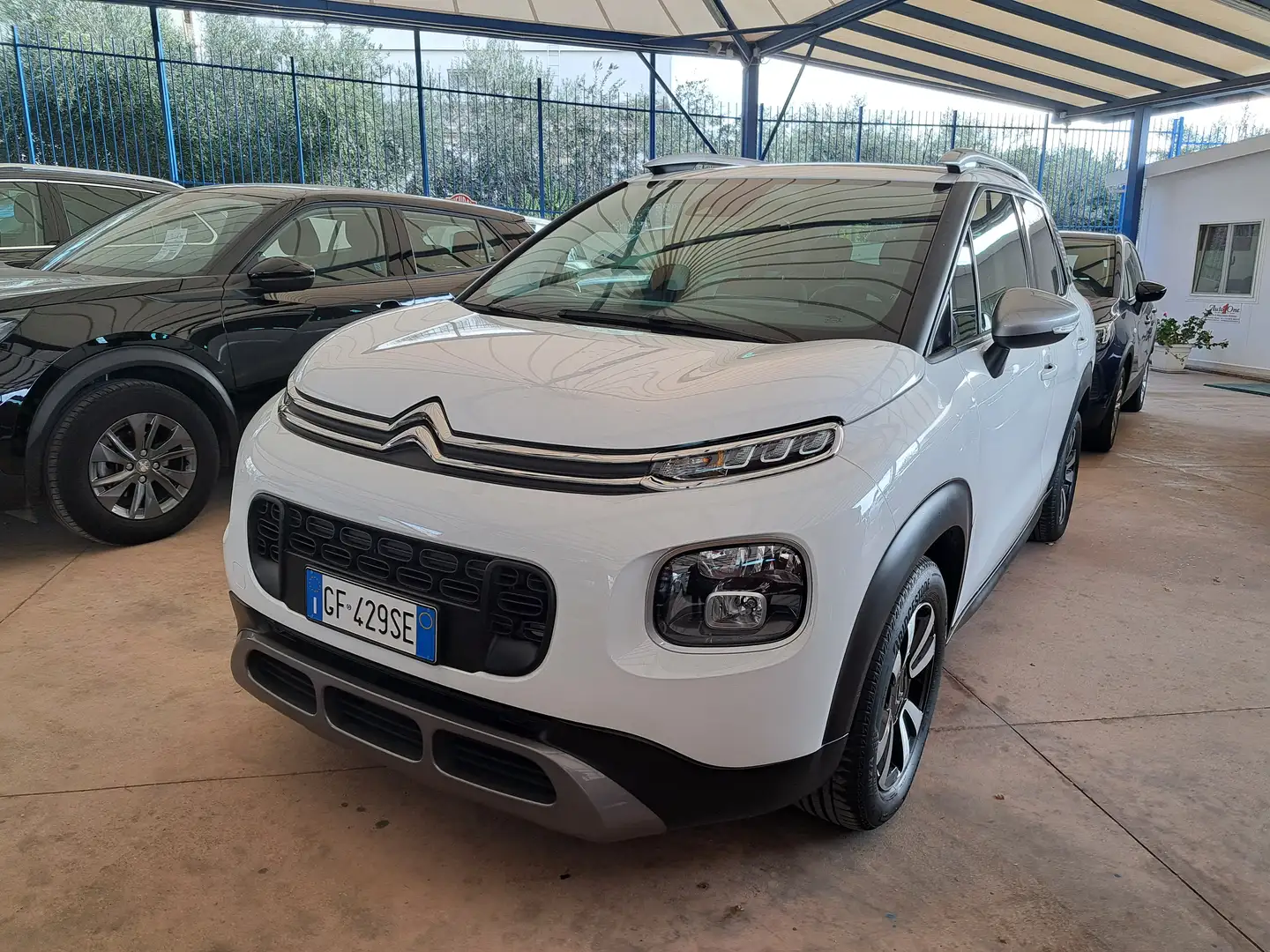 Citroen C3 C3 Aircross1.5 Bluehdi Shine S&S Weiß - 2