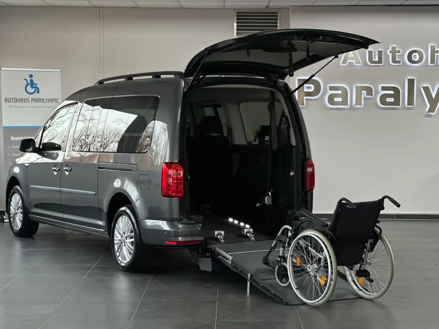 Volkswagen Caddy Maxi 2.0 TDI DSG Behindertengerecht-Rampe Gris - 1