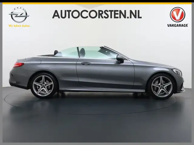 Mercedes-Benz C-Class view 4