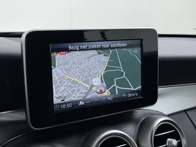 Mercedes-Benz C-Class view 12