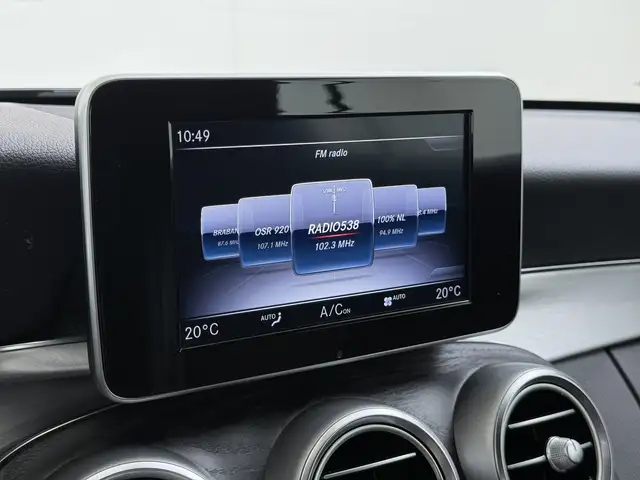 Mercedes-Benz C-Class view 13