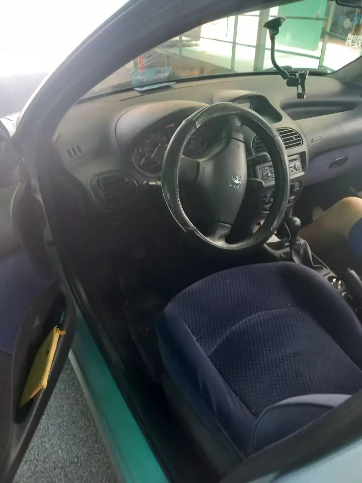 Peugeot 206 5.p1.1 XR c/2airbag, foto 1