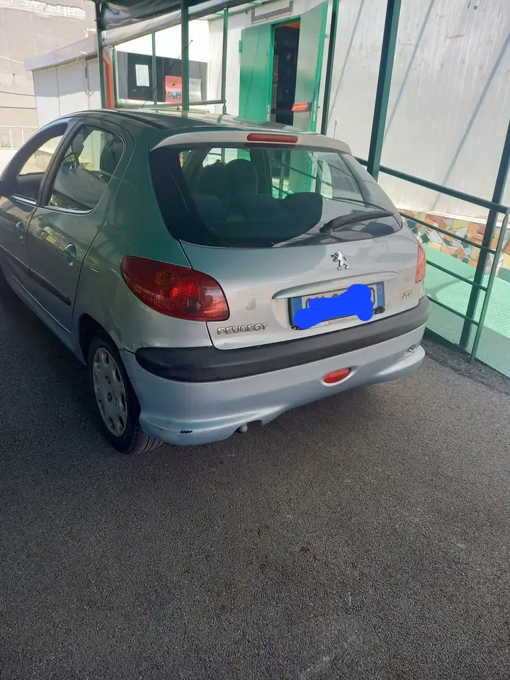 Peugeot 206 5.p1.1 XR c/2airbag, foto 2