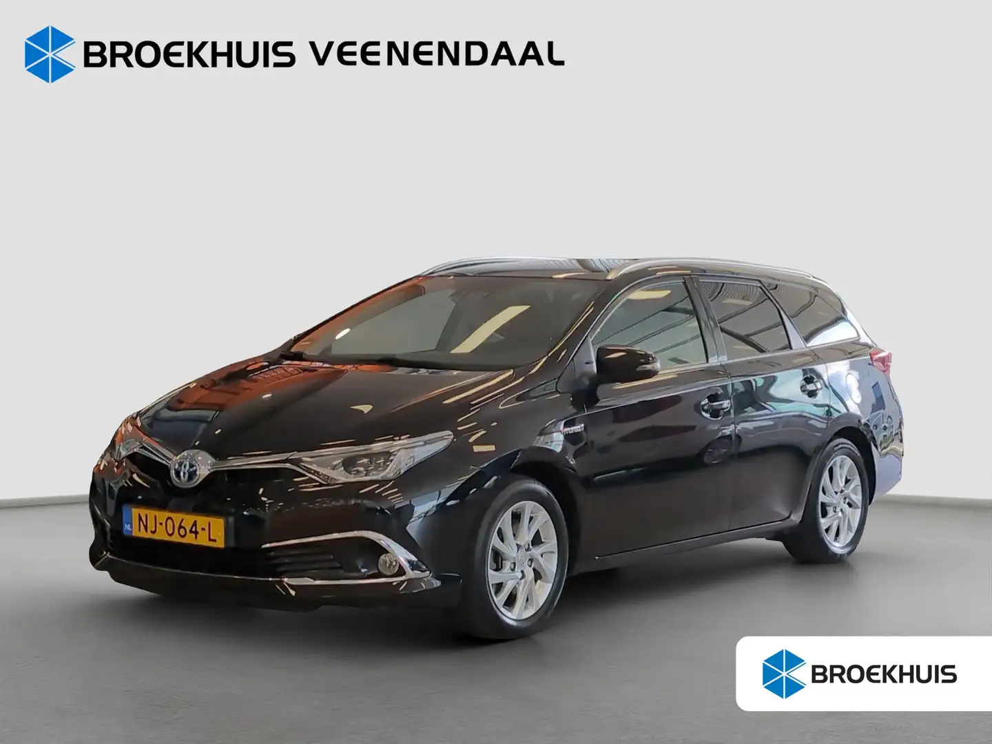 Toyota Auris Touring Sports 1.8 Hybrid | Panoramadak | Camera | Zwart - 1