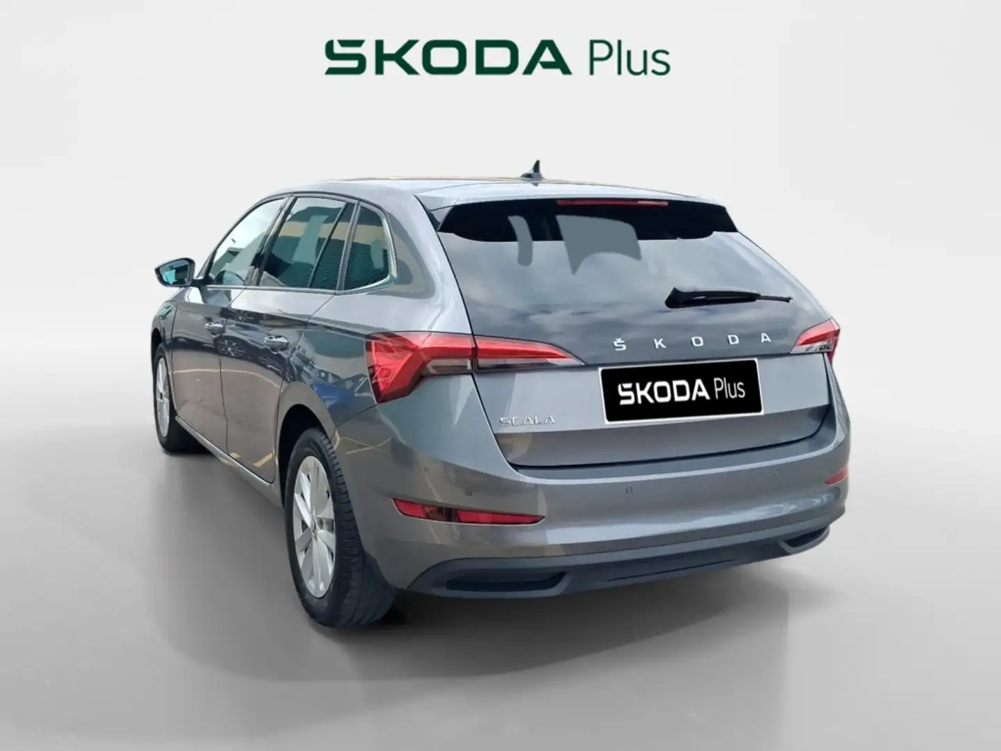 Skoda Scala BERLINA CON PORTON 1.0 TSI 81KW AMBITION 110 5P Gris - 2