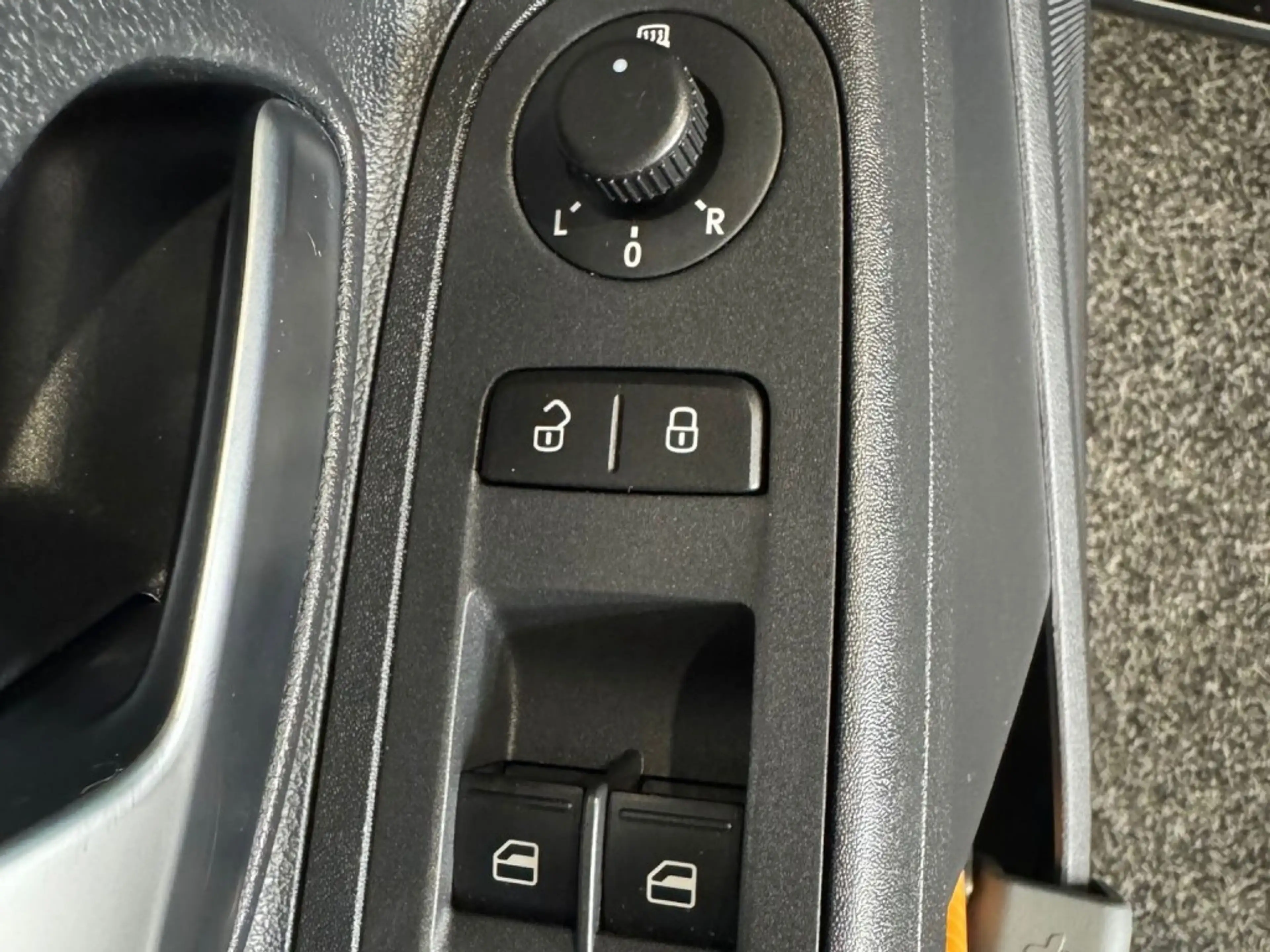 SEAT Mii 1.0 SPORT INTENSE l NAP l BLUETOOH l PDC l CRUISE — photo 15