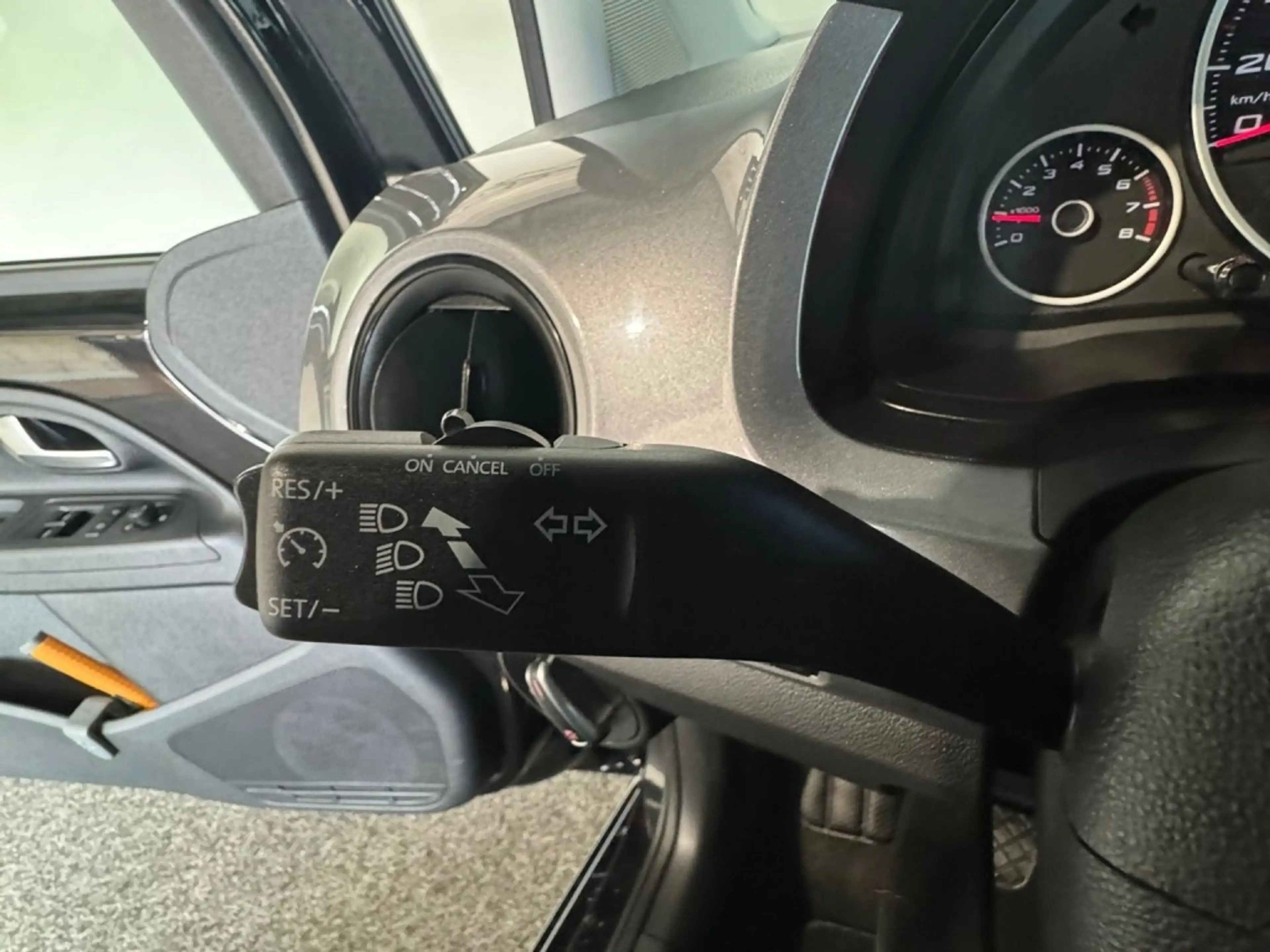 SEAT Mii 1.0 SPORT INTENSE l NAP l BLUETOOH l PDC l CRUISE — photo 14
