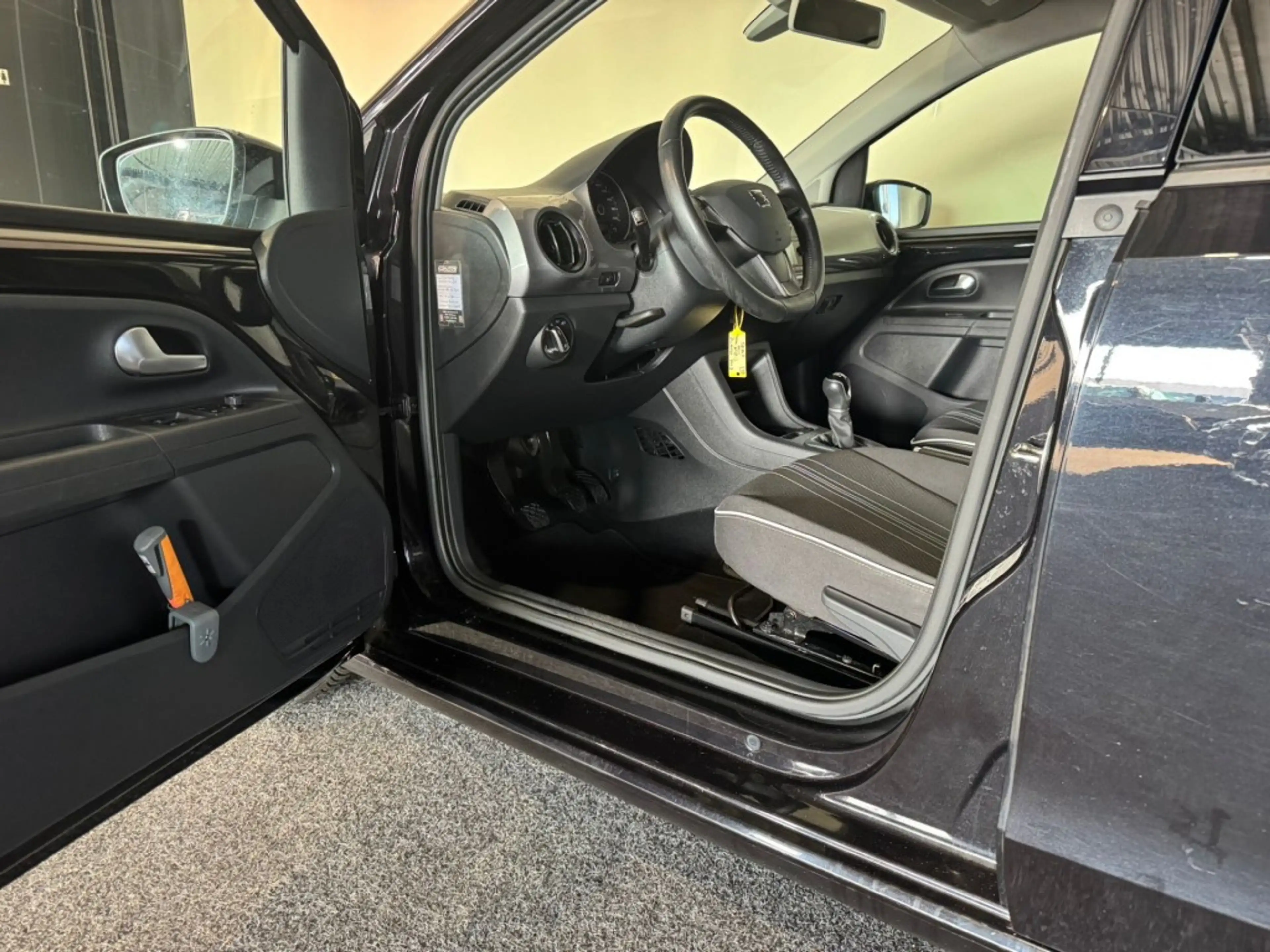 SEAT Mii 1.0 SPORT INTENSE l NAP l BLUETOOH l PDC l CRUISE — photo 9