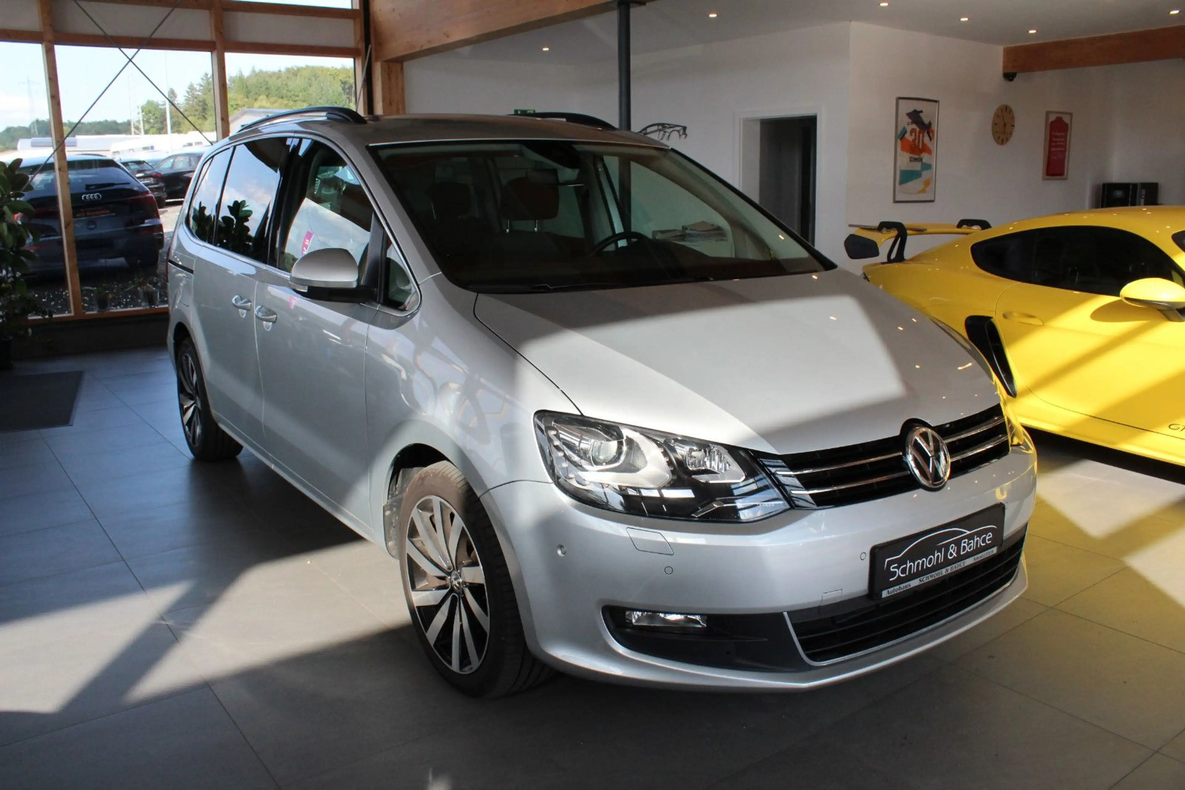 Volkswagen Sharan 2.0 TDI DSG Comfortline BMT 4Motion — photo 3