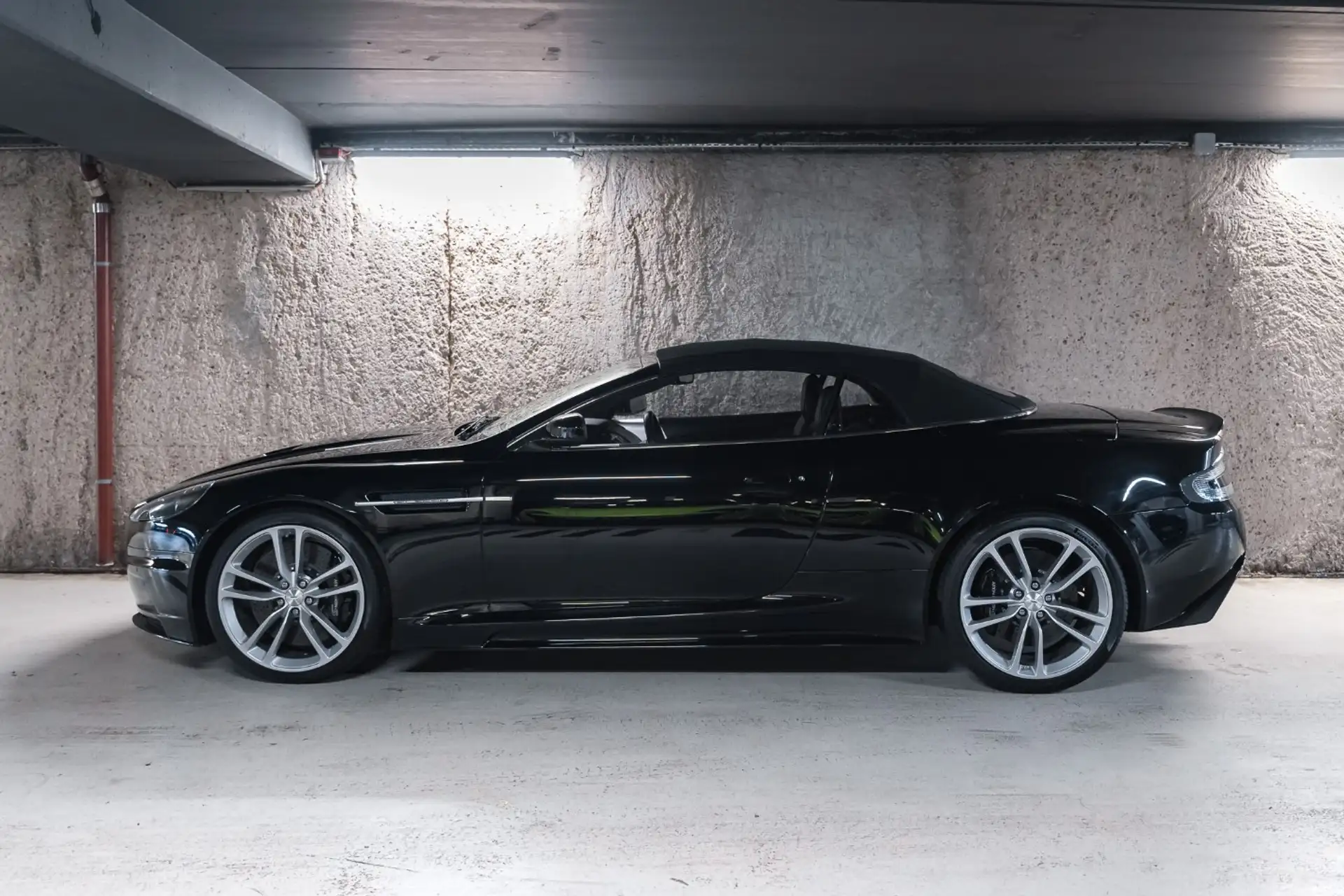 애스턴마틴 DBS Volante 2010 검정 사진 5