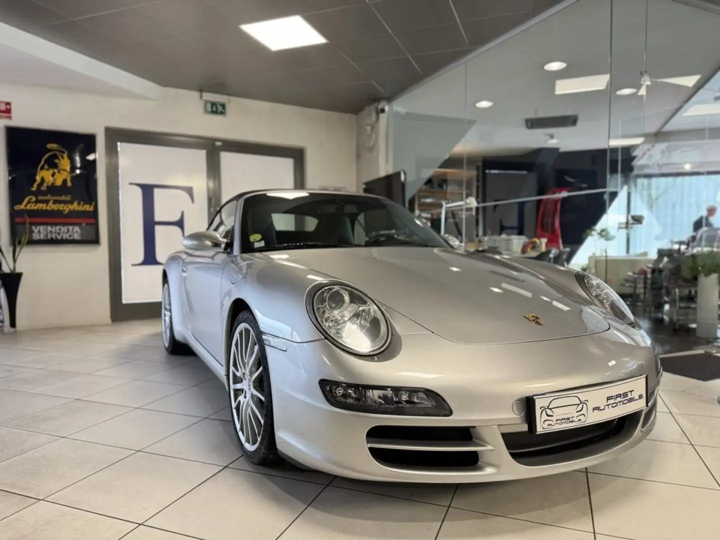 Porsche 911 (997) CARRERA 3L6 325CV Grau - 1