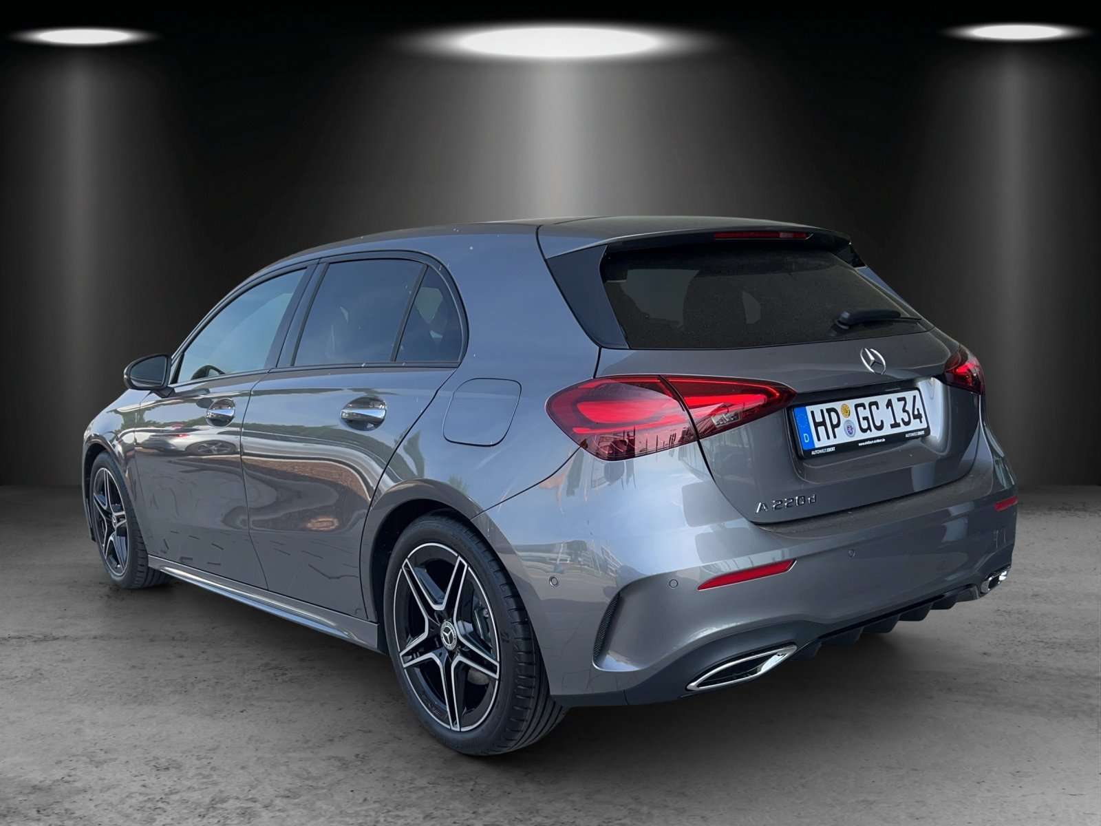 Mercedes-Benz A 220
