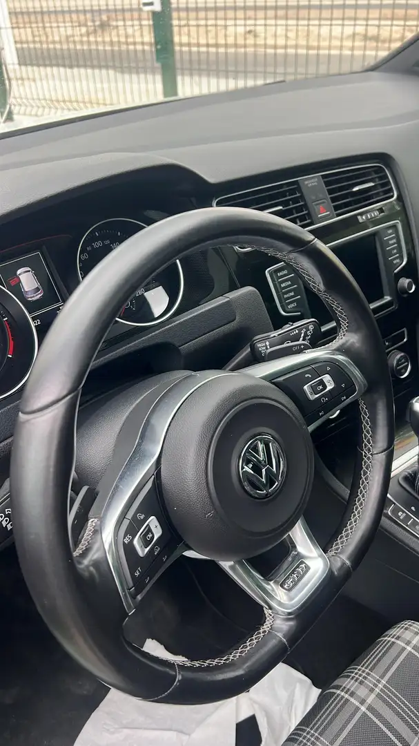 Volkswagen Golf GTD 2.0TDI CR BMT DSG 184 - 1