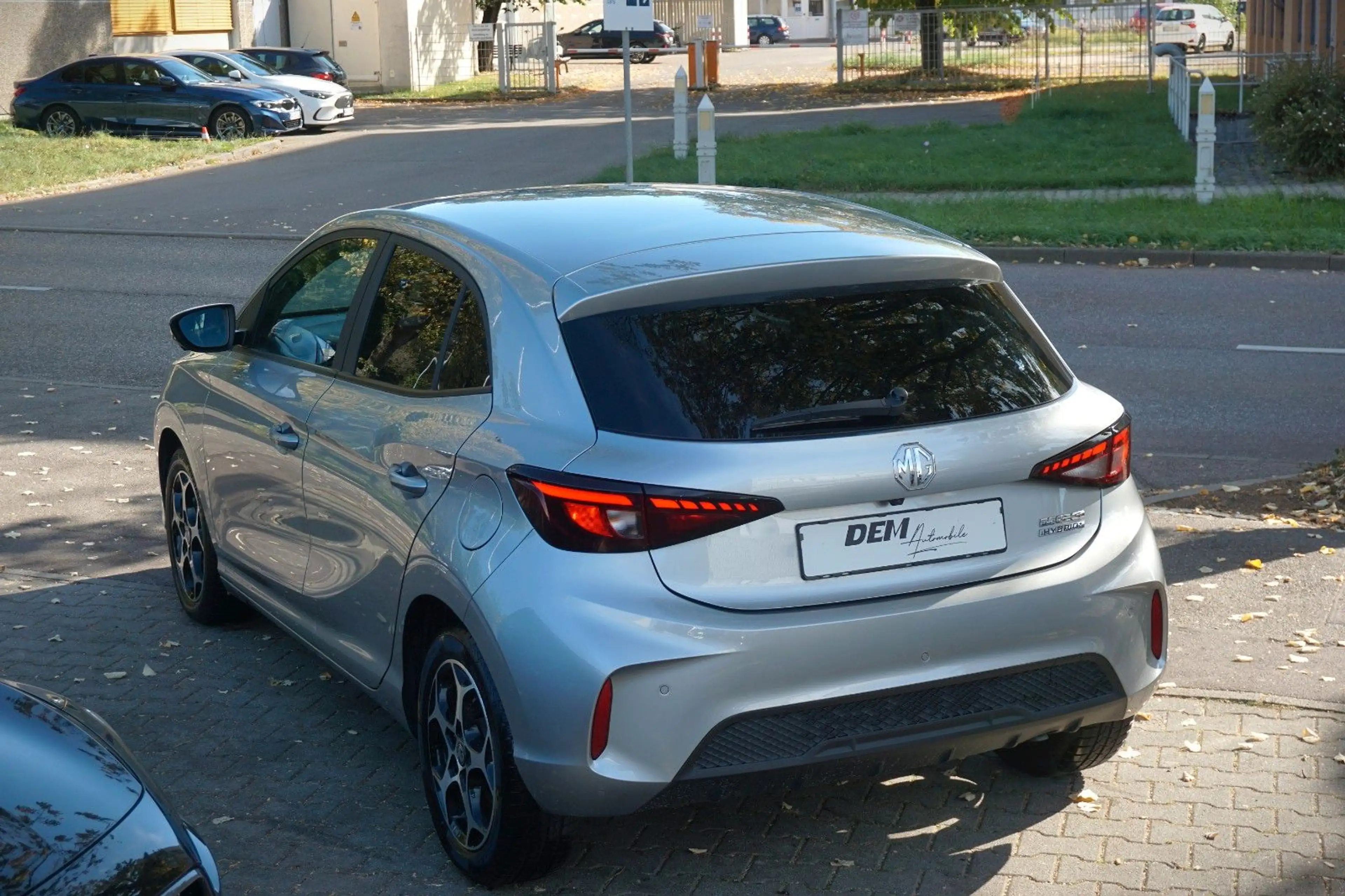MG MG3 1.5 Hybrid+ 143 kW Luxury / 360° / LED / — photo 2