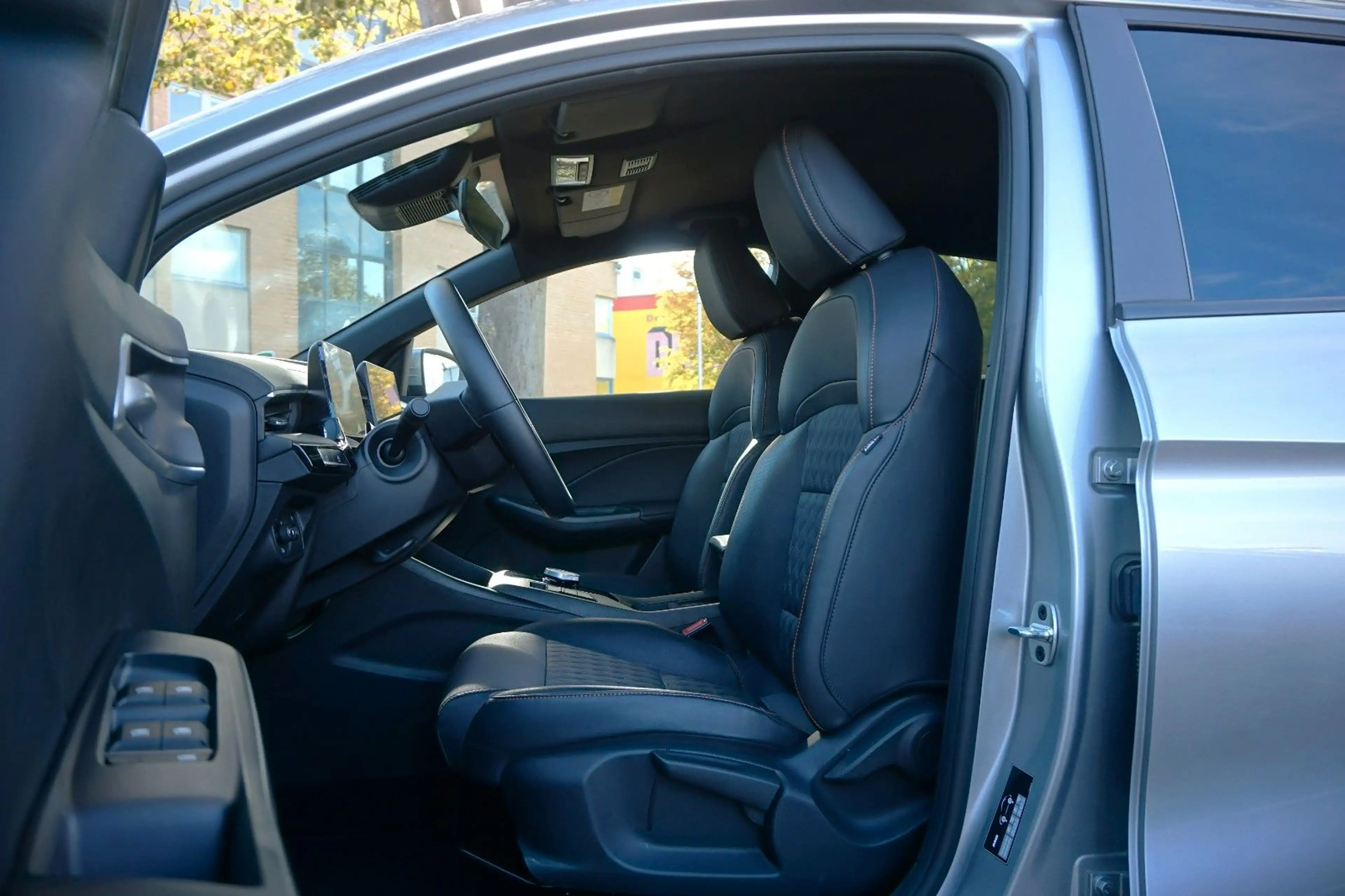 MG MG3 1.5 Hybrid+ 143 kW Luxury / 360° / LED / — photo 8