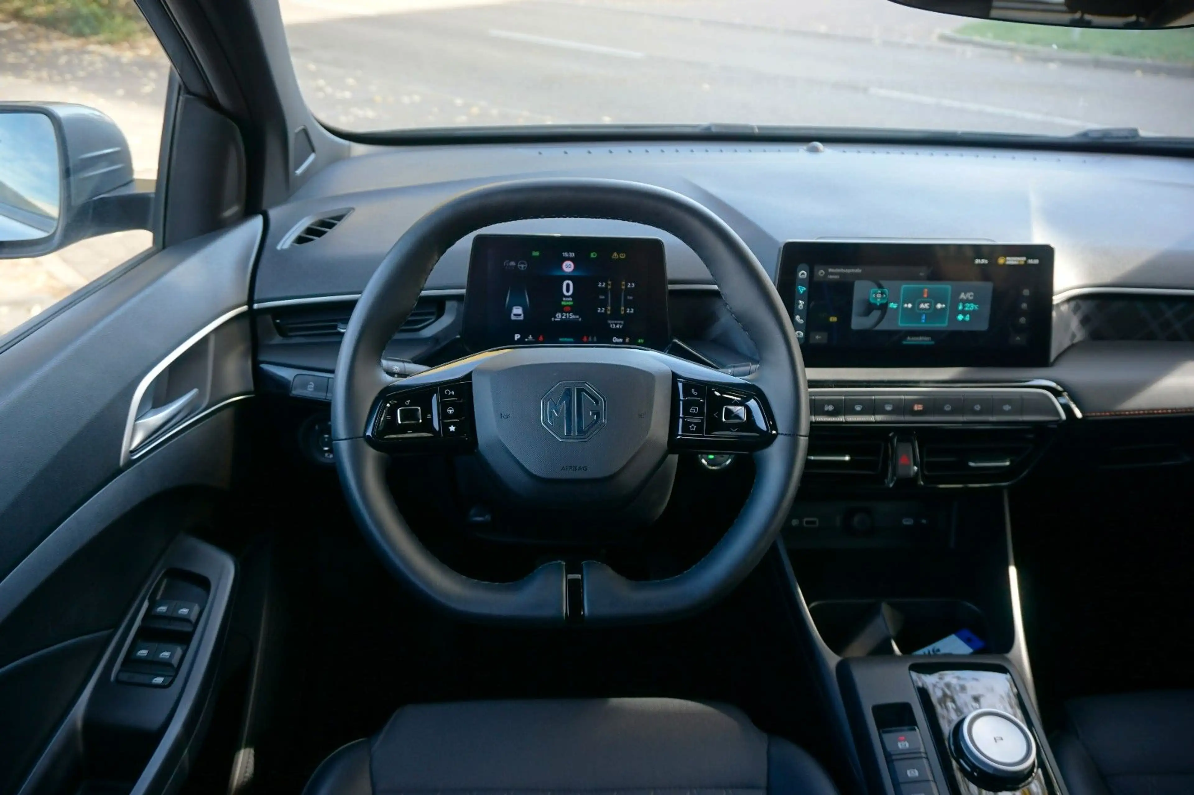 MG MG3 1.5 Hybrid+ 143 kW Luxury / 360° / LED / — photo 14