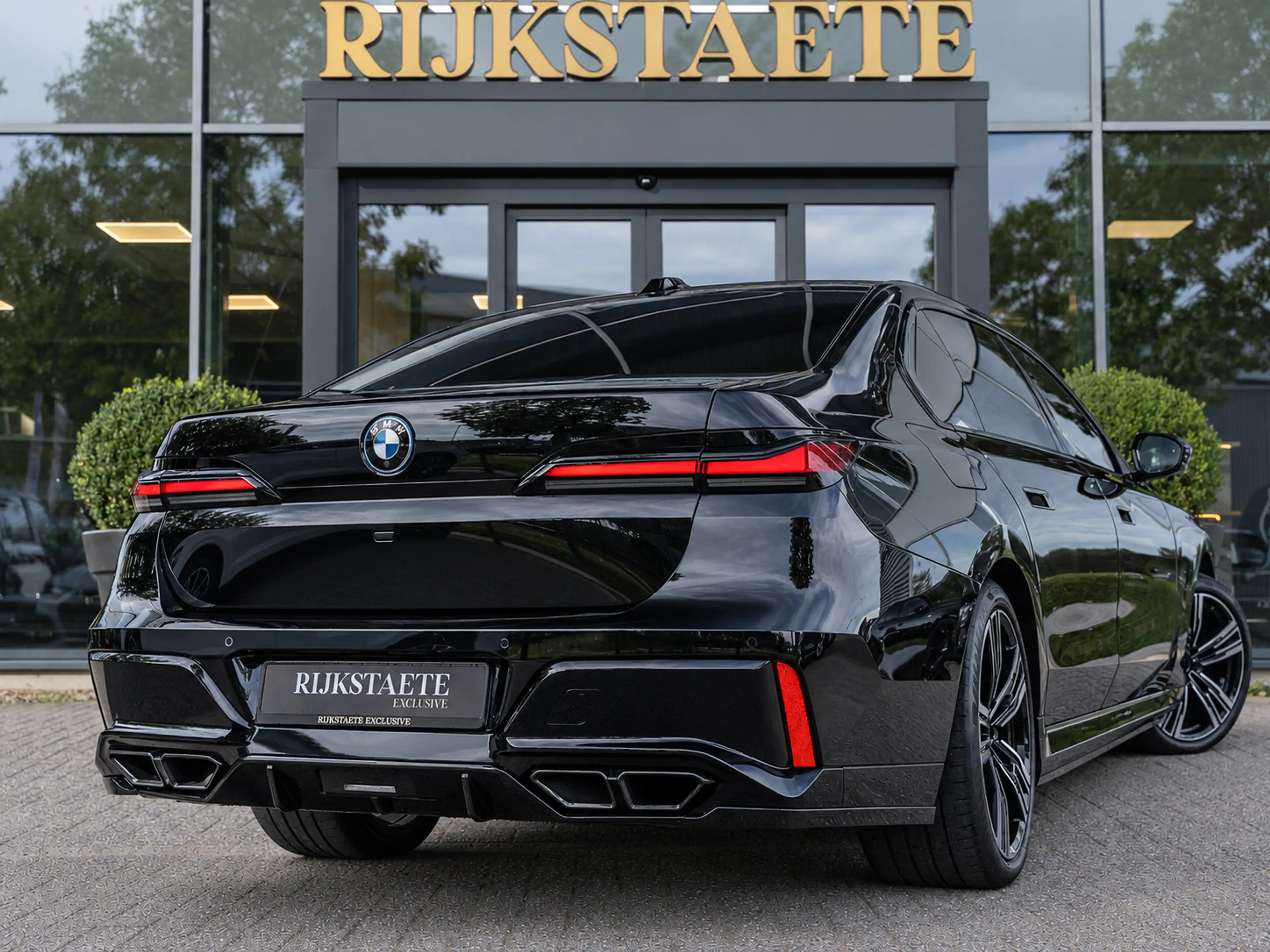 BMW 750 7-serie 750e XDrive|PANO|SKYLOUNGE|B&W|EL.DEUR|INC — photo 7