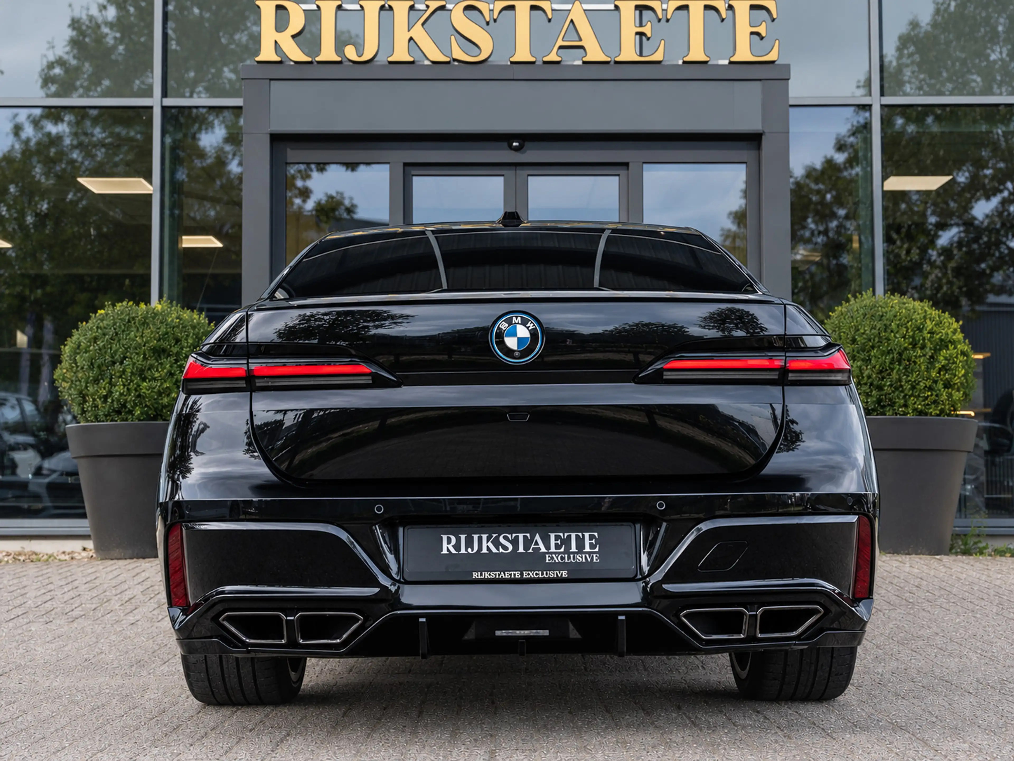 BMW 750 7-serie 750e XDrive|PANO|SKYLOUNGE|B&W|EL.DEUR|INC — photo 8