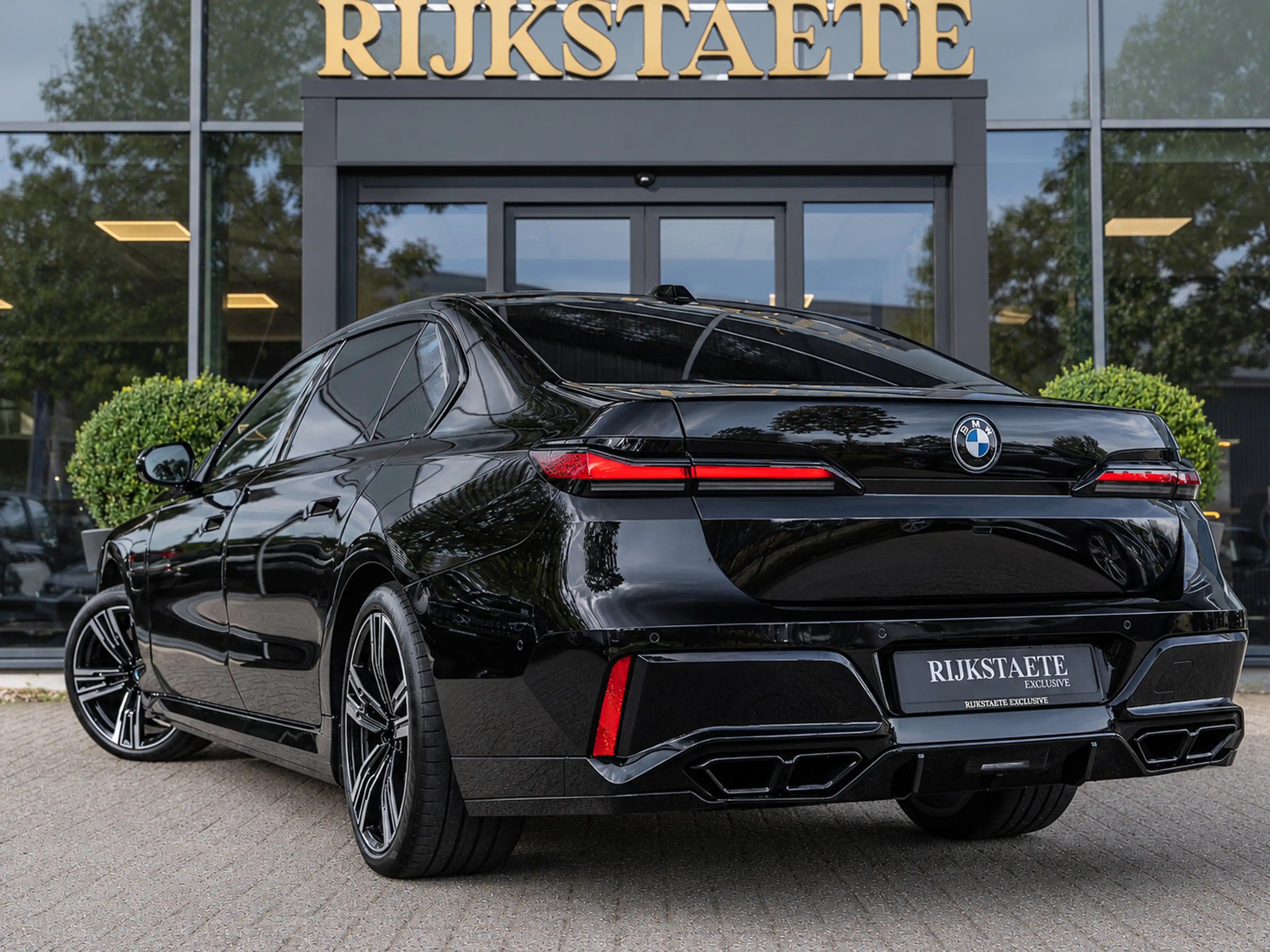 BMW 750 7-serie 750e XDrive|PANO|SKYLOUNGE|B&W|EL.DEUR|INC — photo 9