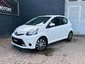 Toyota Aygo 1.0 BENZINE 2012 EURO 5 (MET GARANTIE) Blanc - thumbnail 1