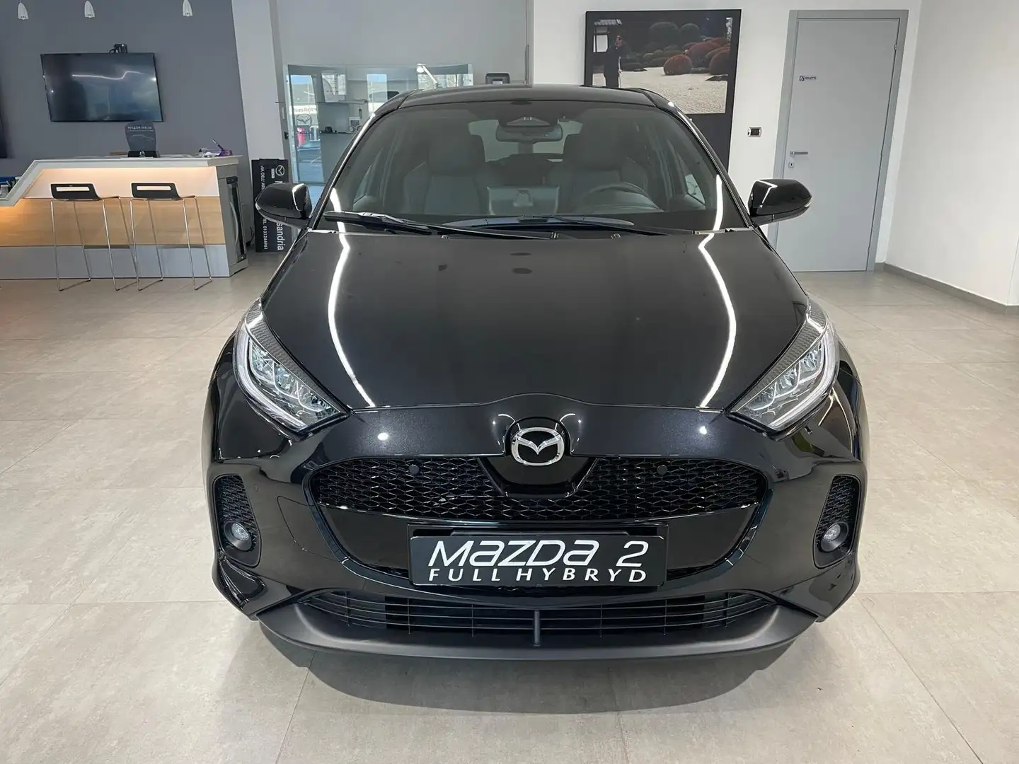 Mazda 2 1.5 ibrida 116cv. HOMURA PLUS DA IMMATRICOLARE Nero - 2