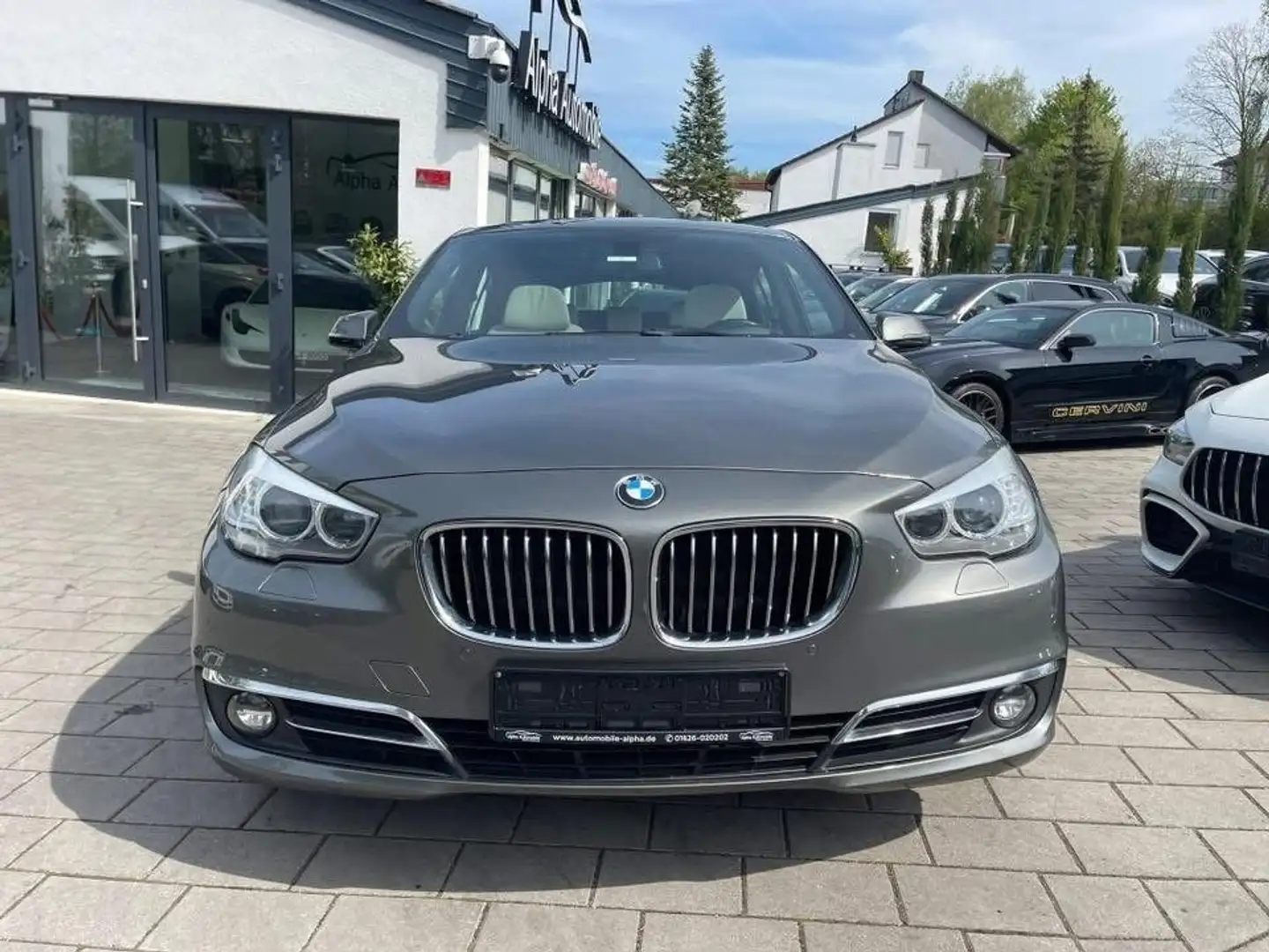 BMW 520 520 GT Luxury Line Grau - 2