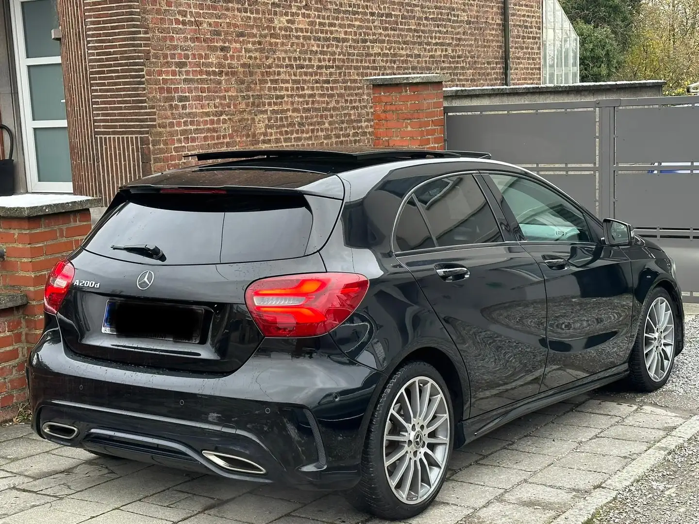 Mercedes-Benz A 200 d PACK AMG FULL OPTIONS EURO6b - 2