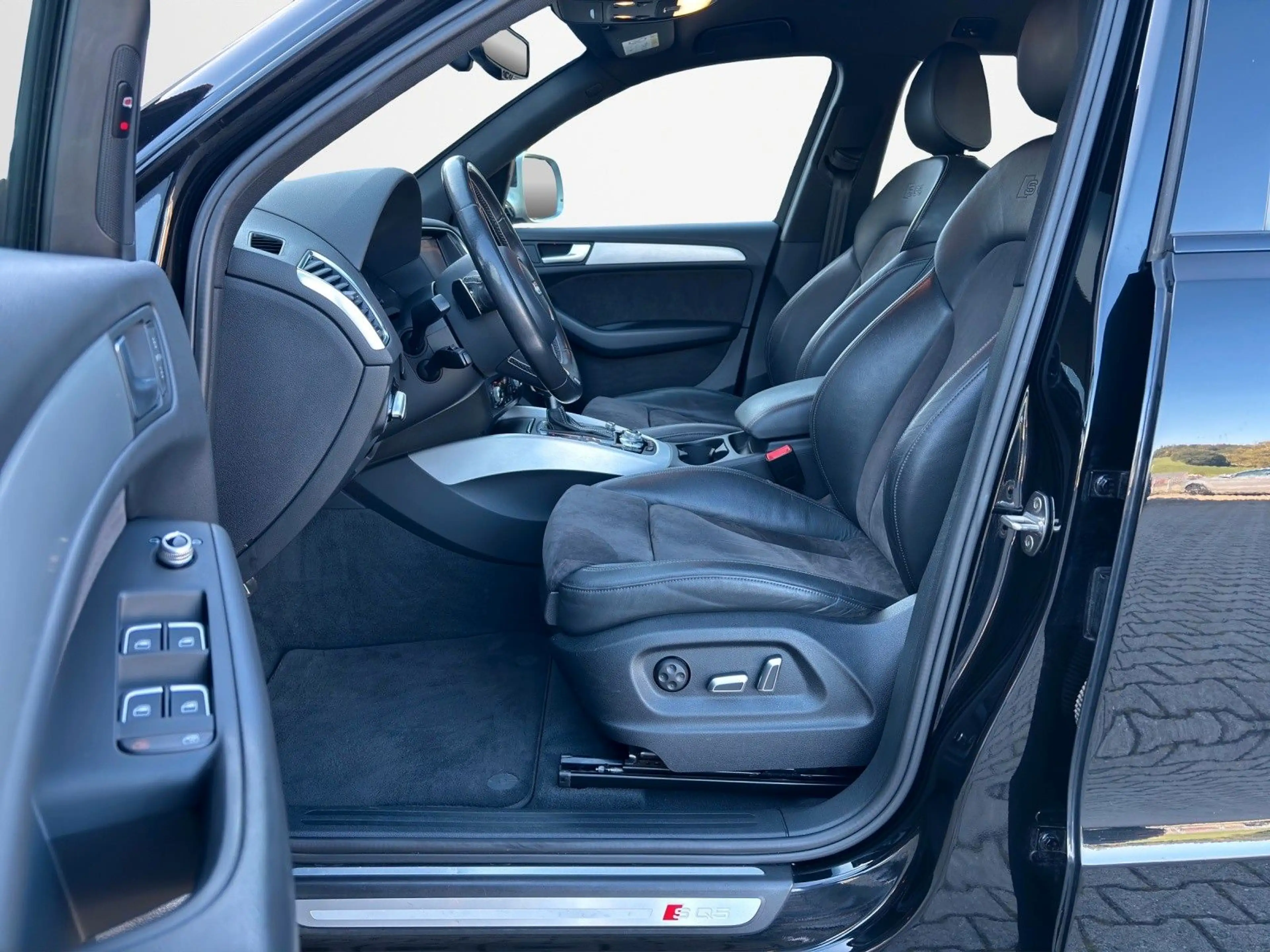 Audi SQ5 3.0 TDI competition quattro ACC NAVI RFK STH — photo 9