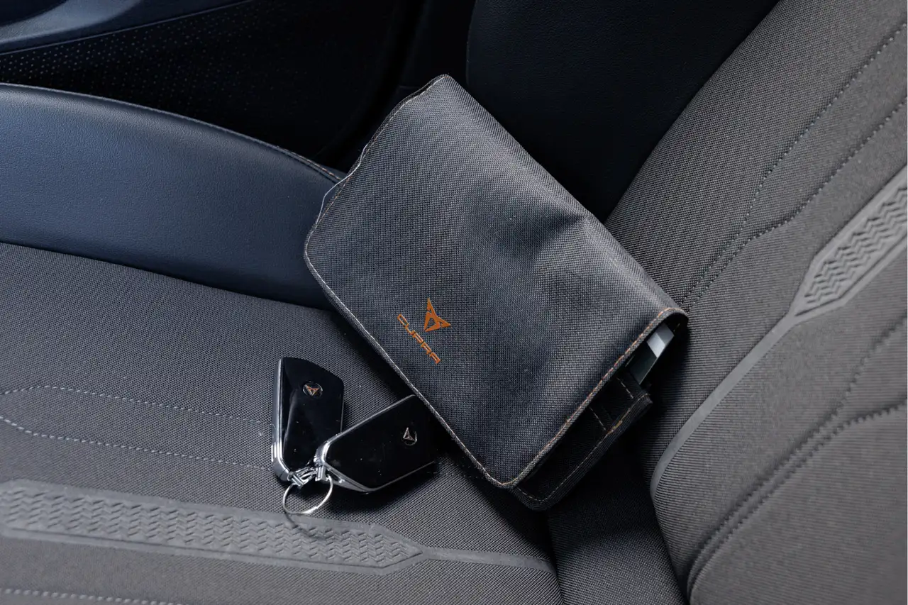 Cupra Formentor 1.4 e-Hybrid VZ 245PK Performance Copper Editi, миниатюра 23