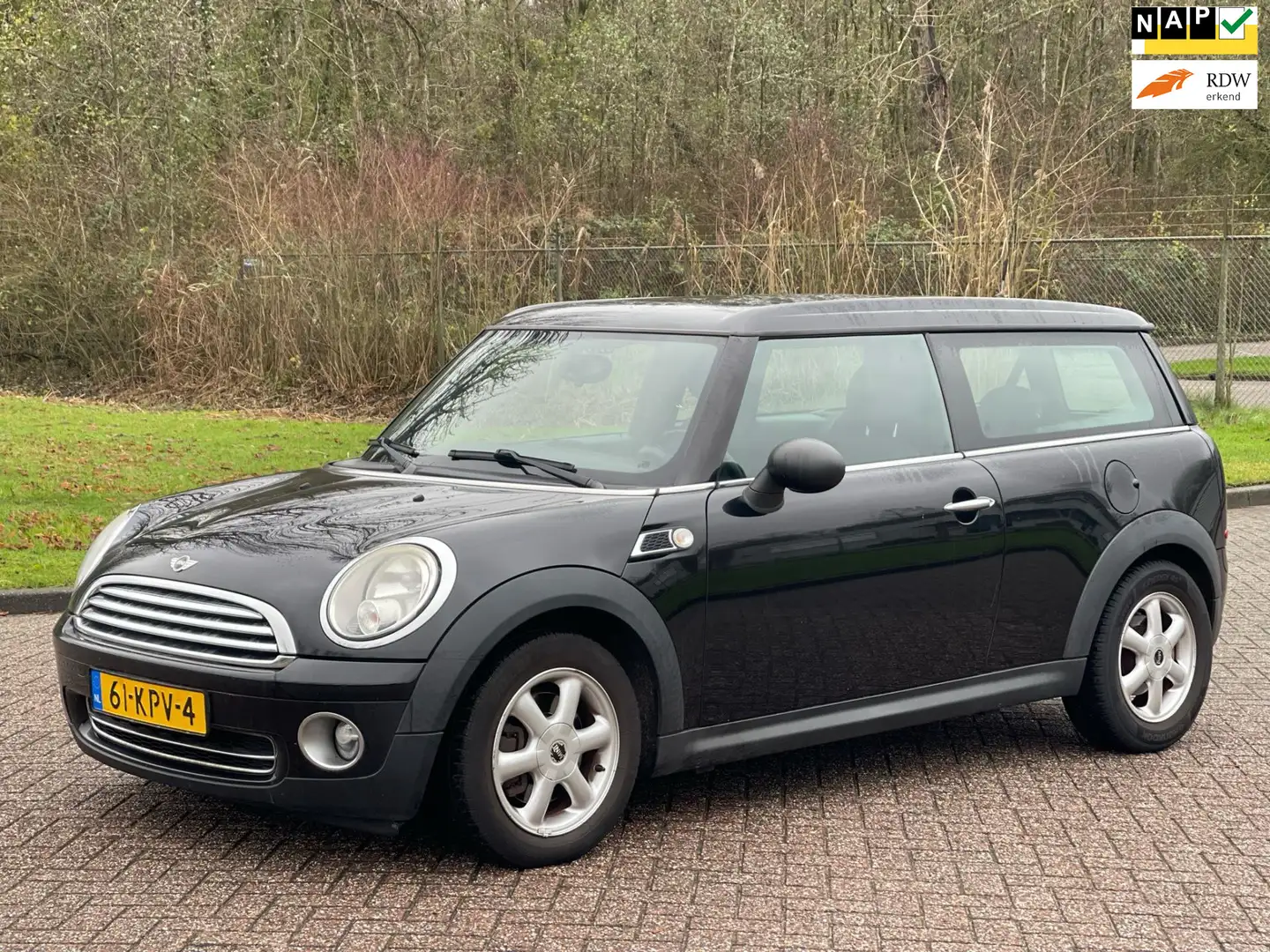 MINI One Clubman Mini 1.4 Anniversary MK II/AIRCO/CRUISE/SCHUIFDAK/ Zwart - 1
